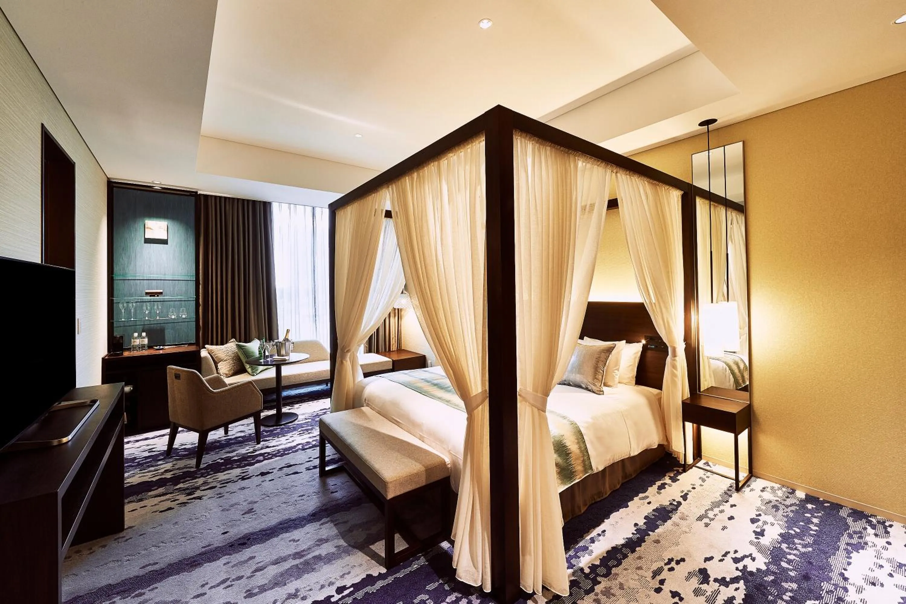 Bed in The Gate Hotel Tokyo by Hulic