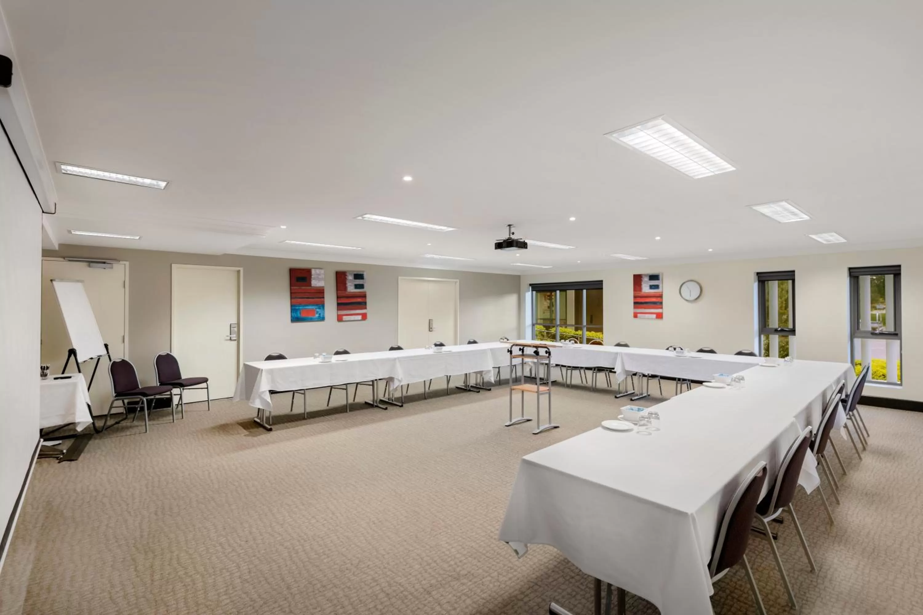 Area and facilities in Quest Singleton