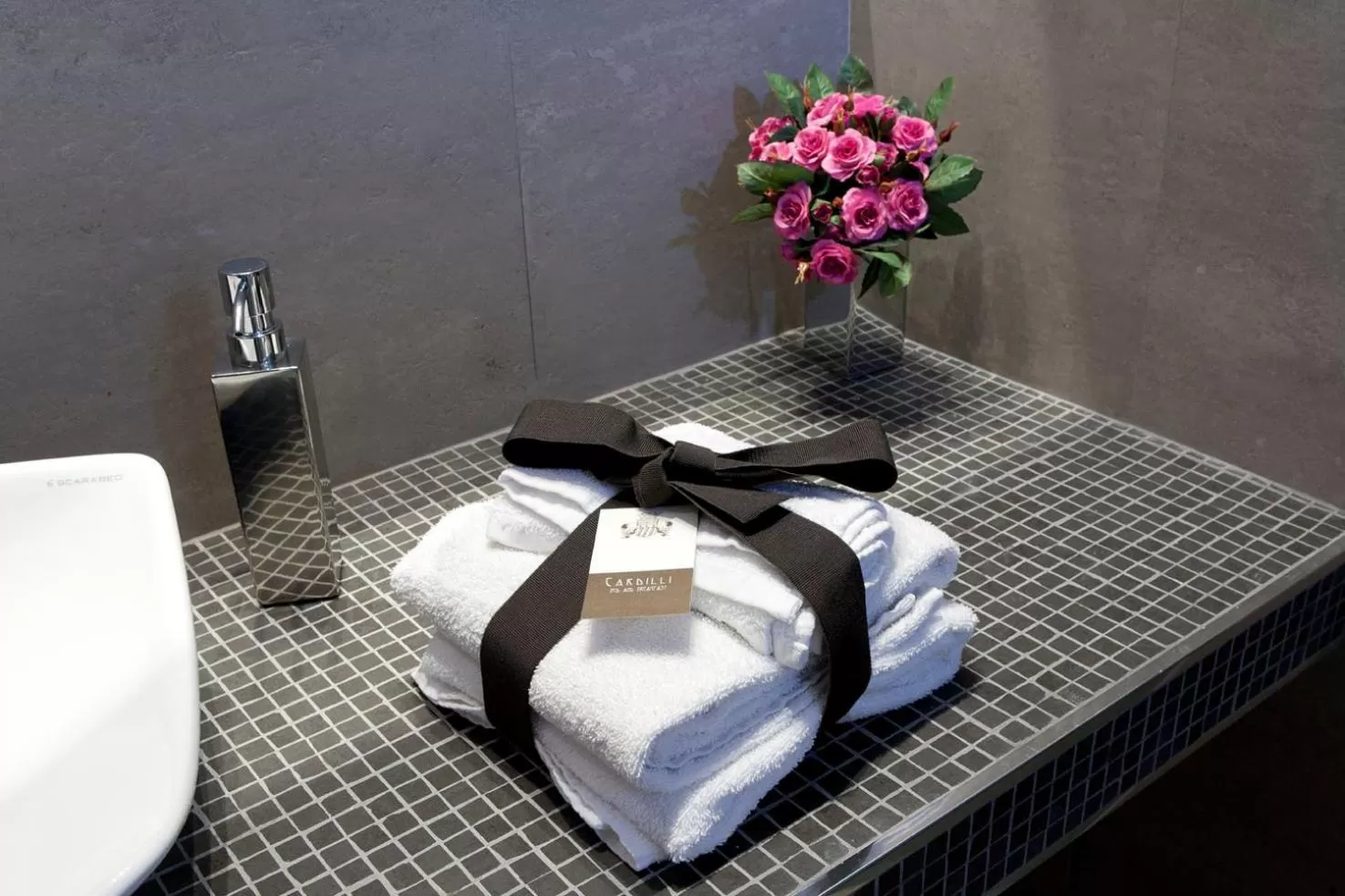 Bathroom in Cardilli Luxury Rooms