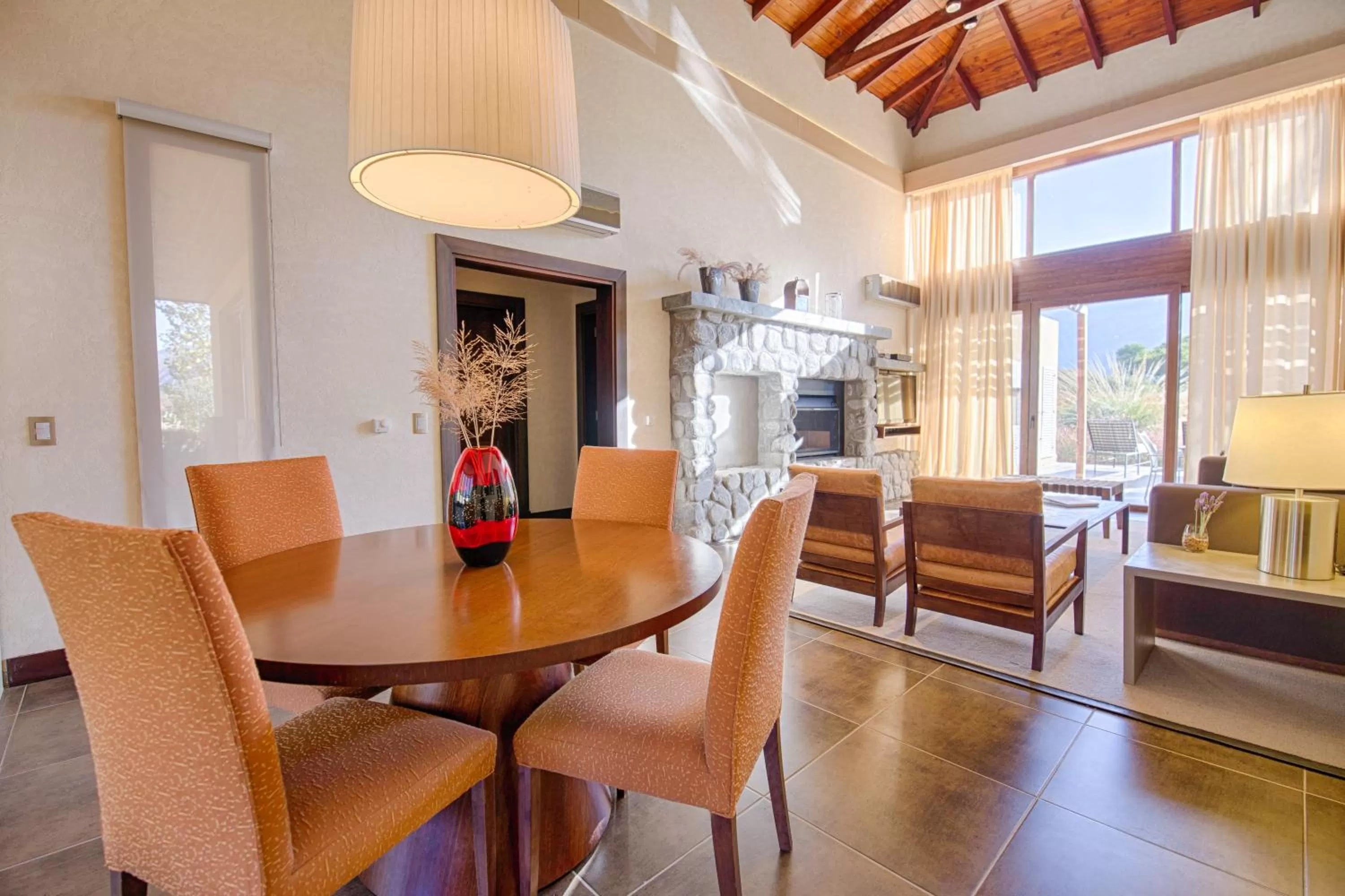 Living room, Dining Area in Grace Cafayate