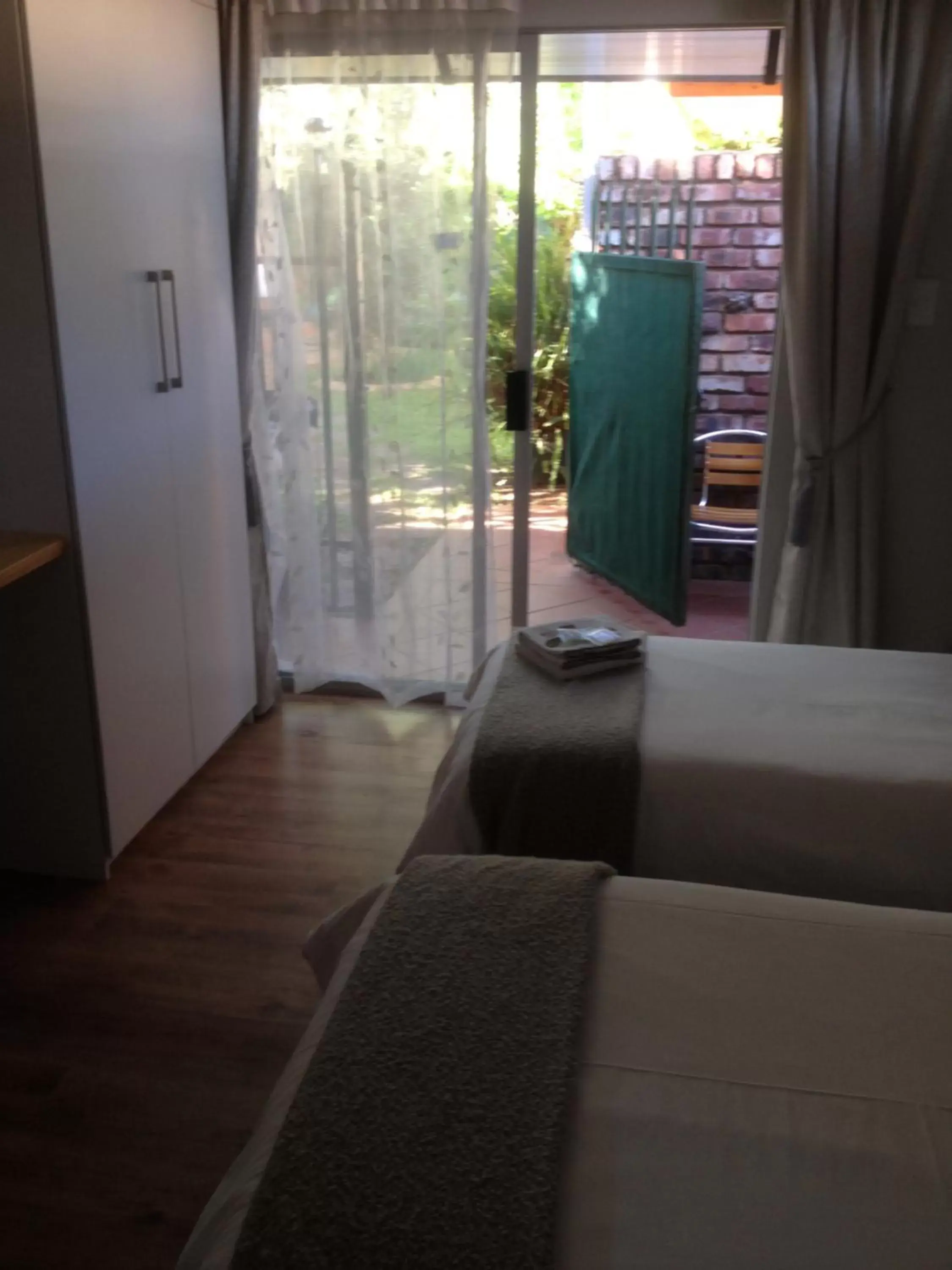 Twin Room with Shower in The Nook B&B Twin Room with Shower in The Nook B&B