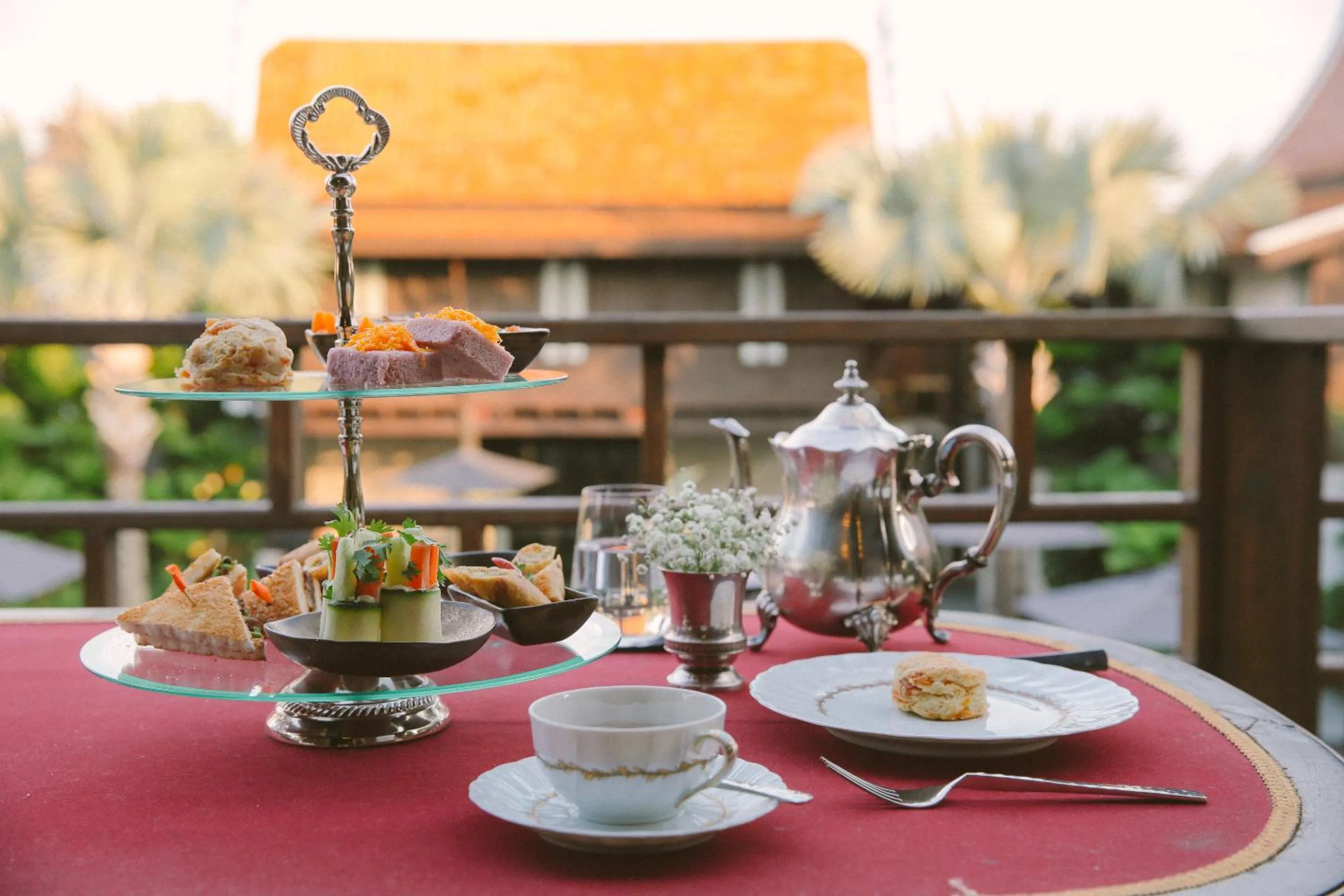 Food and drinks in Villa Mahabhirom