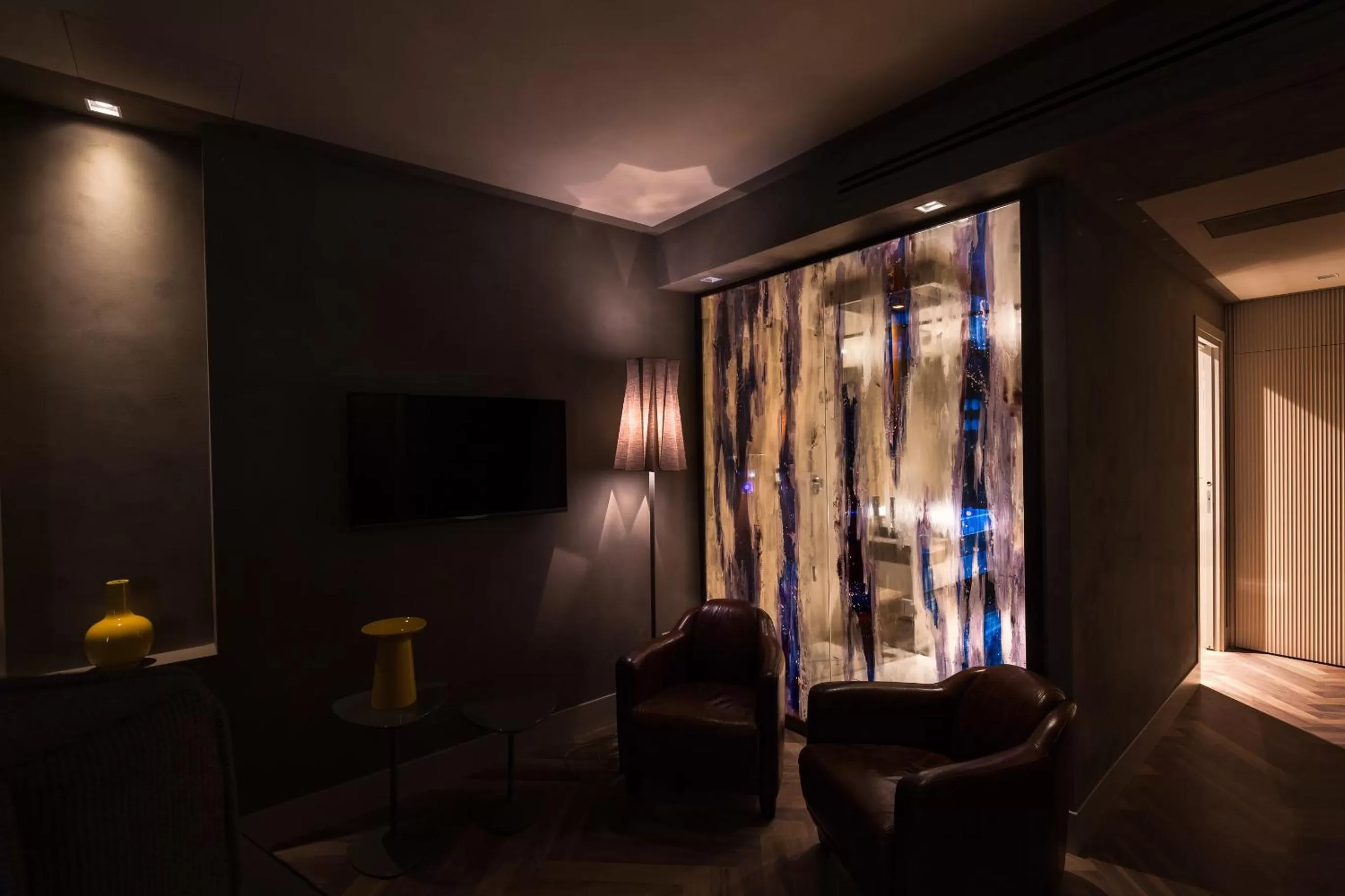 Shower in Liassidi Wellness Suites