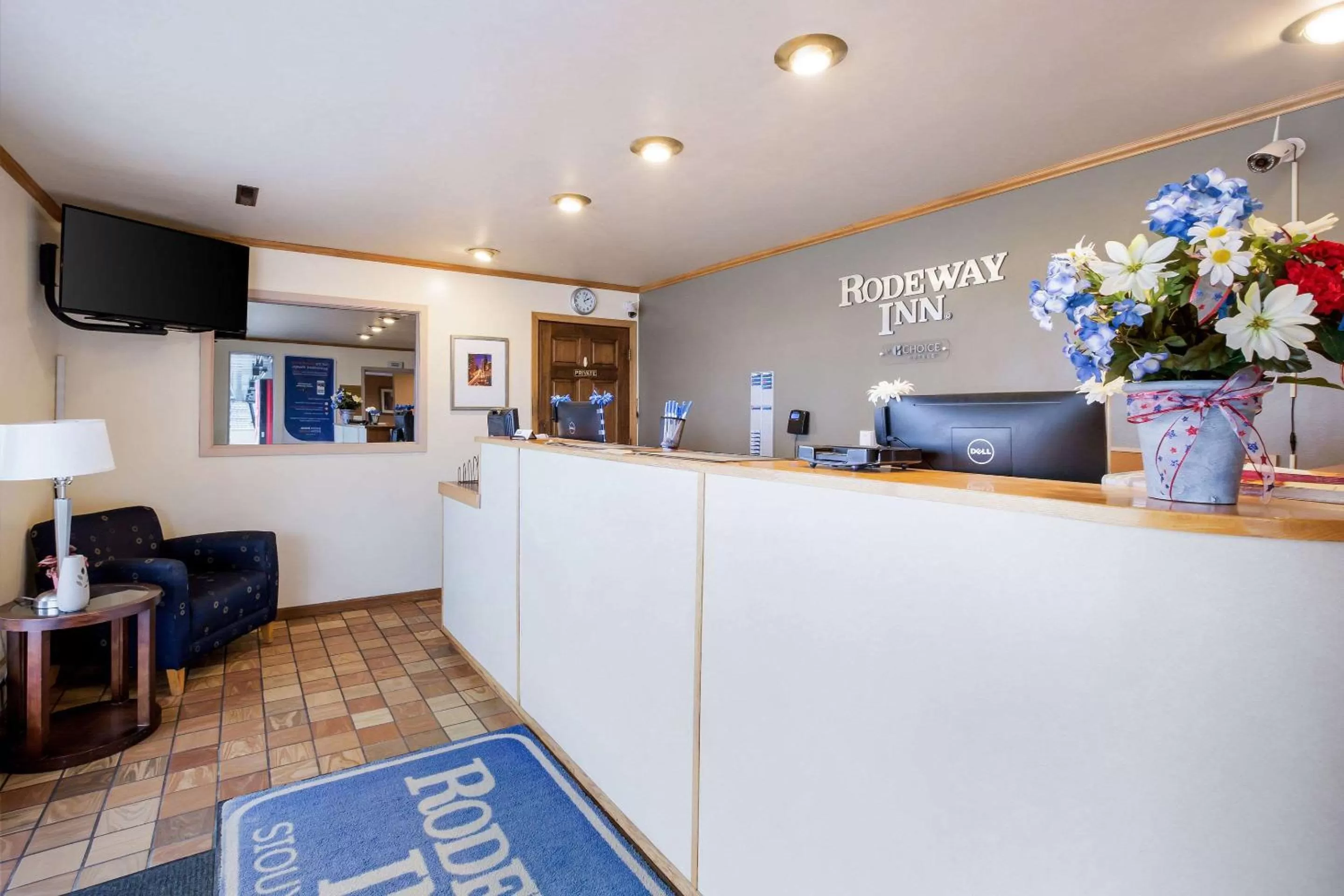 Lobby or reception in Rodeway Inn Sergeant Bluff - Sioux City