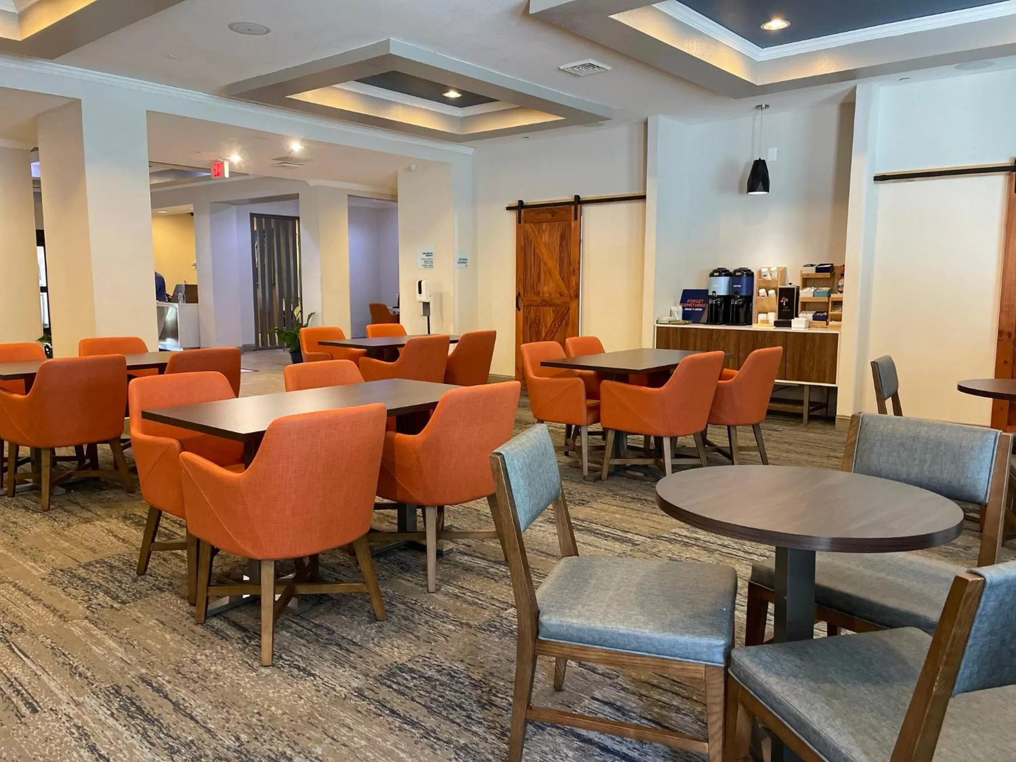 Breakfast in Holiday Inn Express and Suites Montgomery by IHG