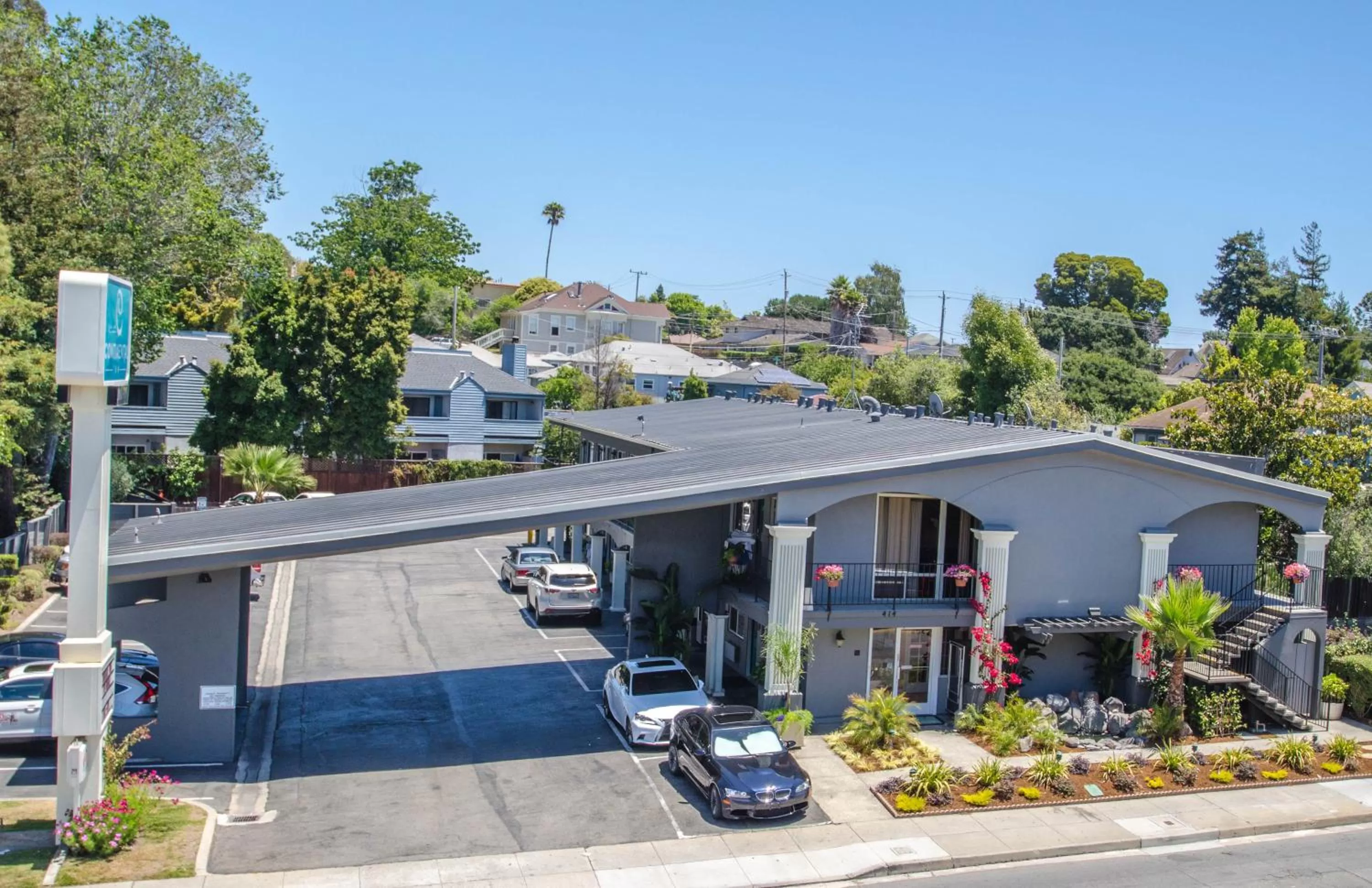 Property building in Continental Inn
