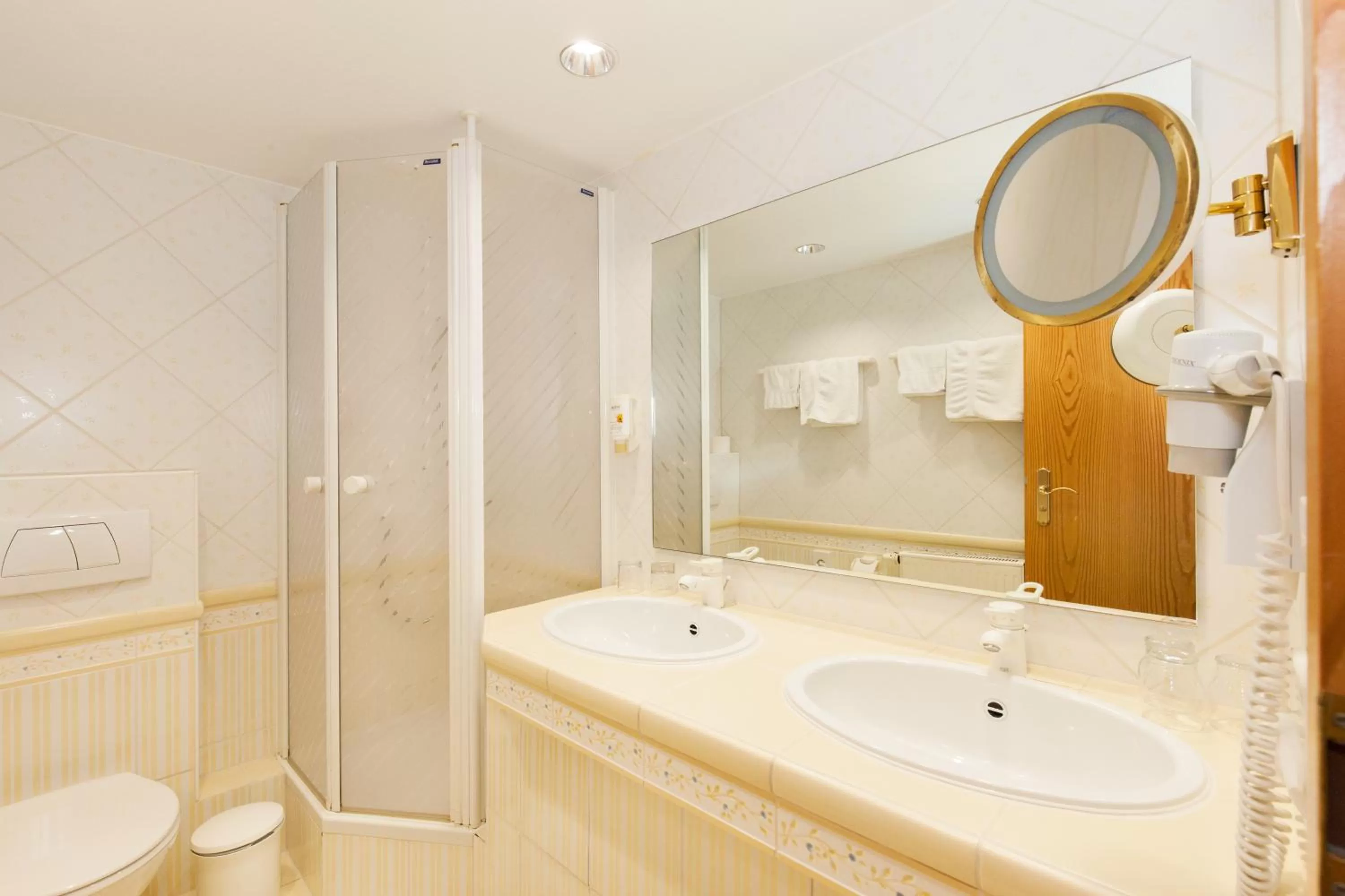 Bathroom in Landgasthof Hotel Hirsch