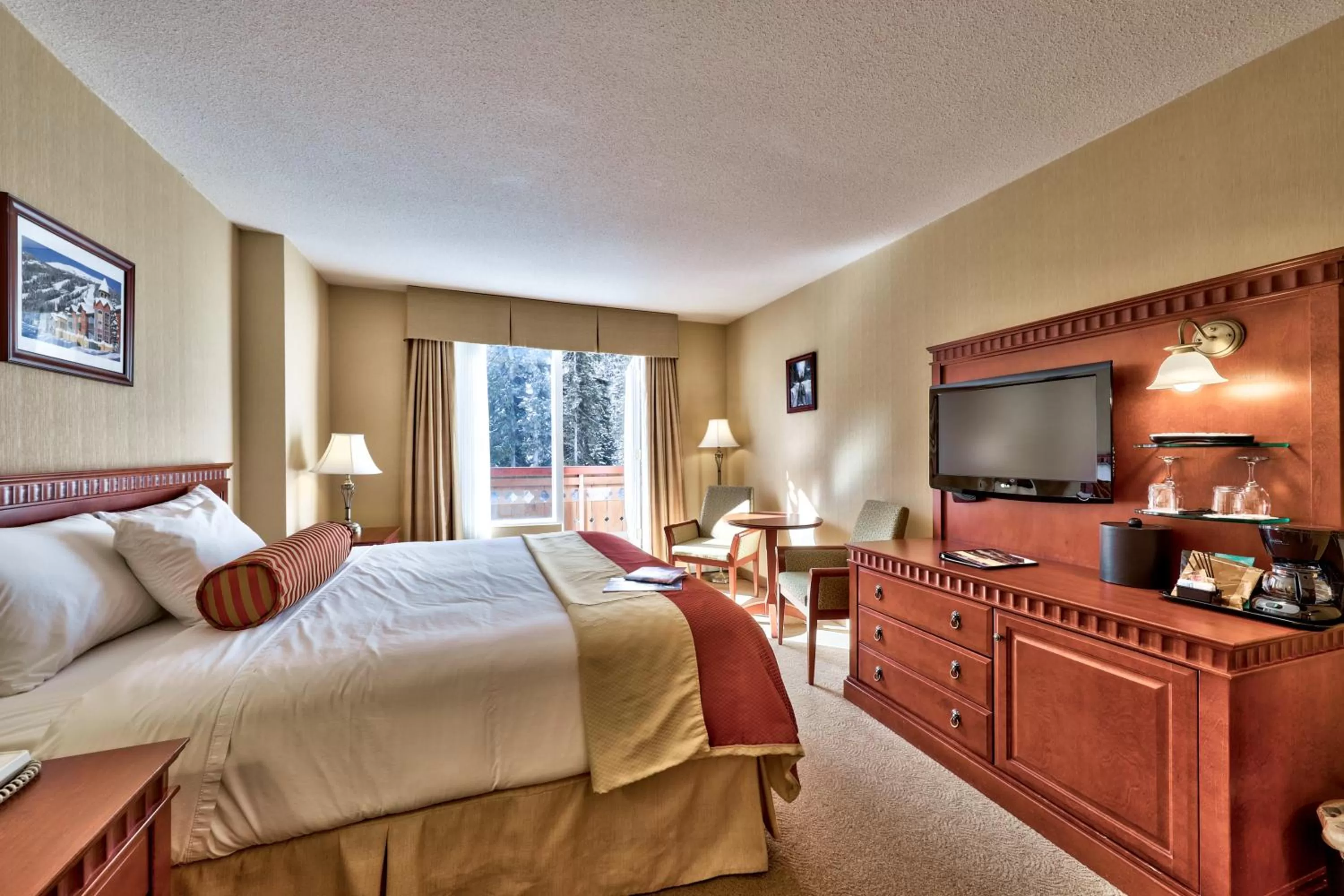 Photo of the whole room, Bed in Sun Peaks Lodge