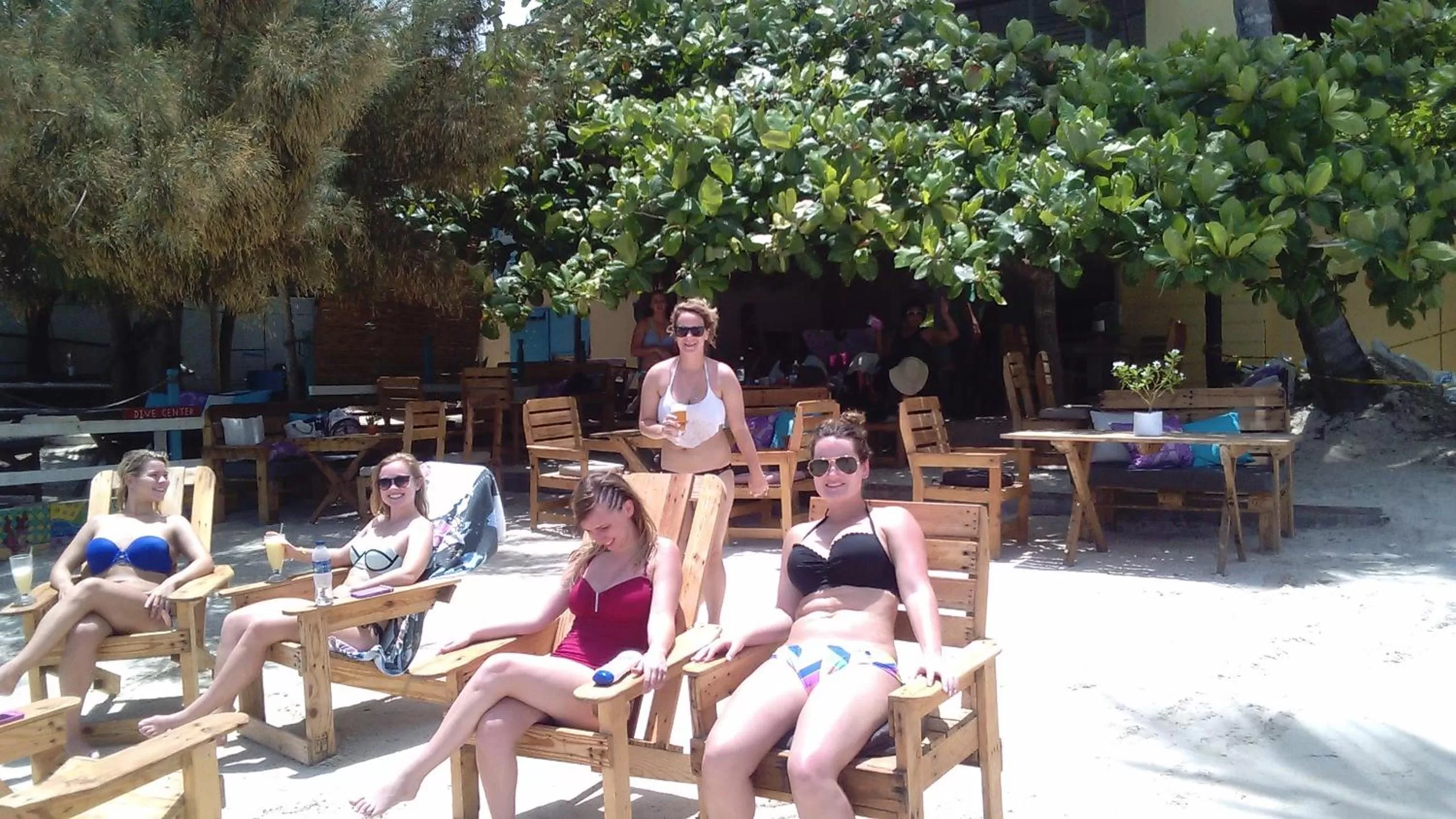 Restaurant/places to eat in Hotel Club Rolling Stone