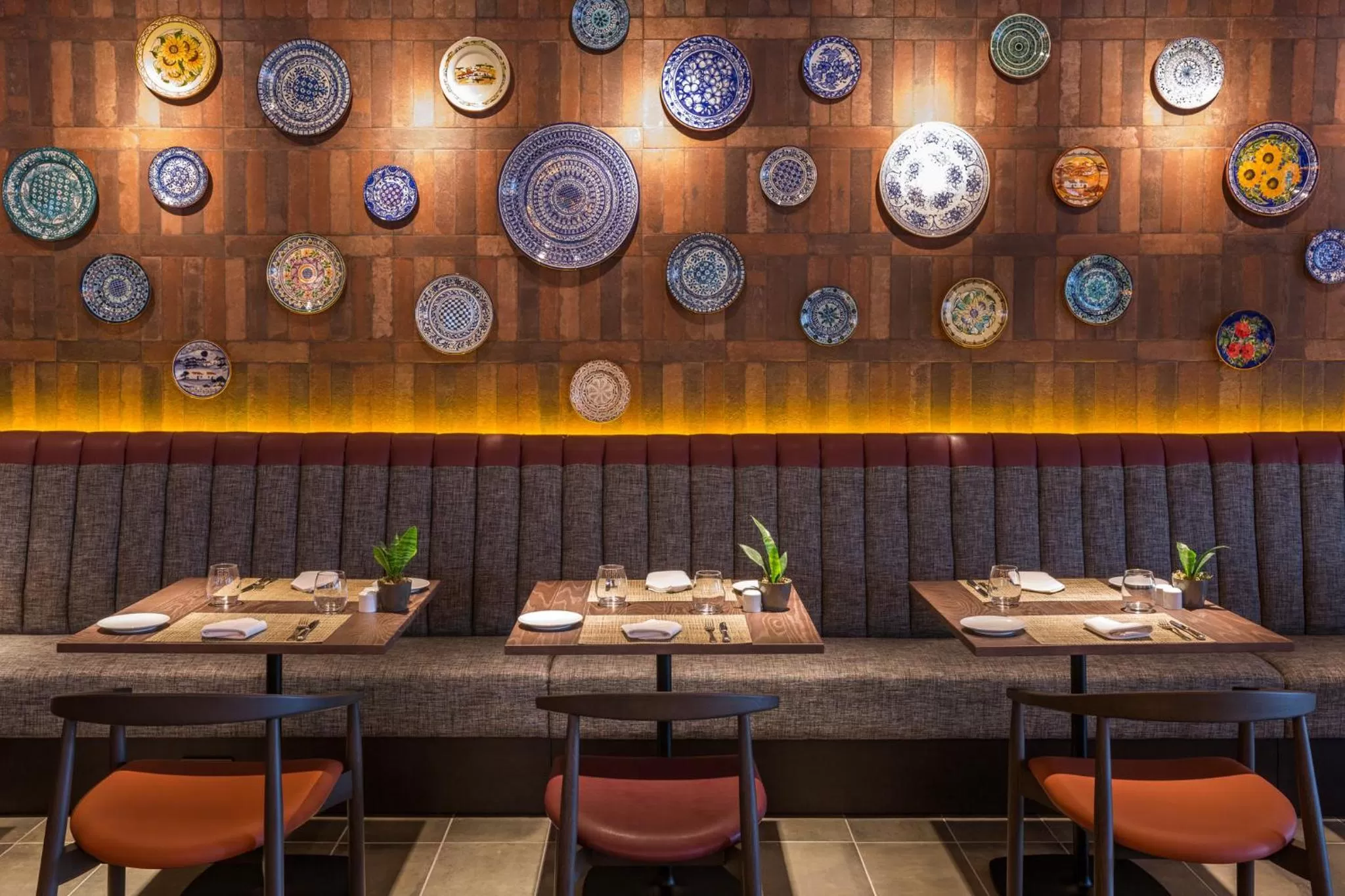 Restaurant/places to eat in Crowne Plaza Porto by IHG