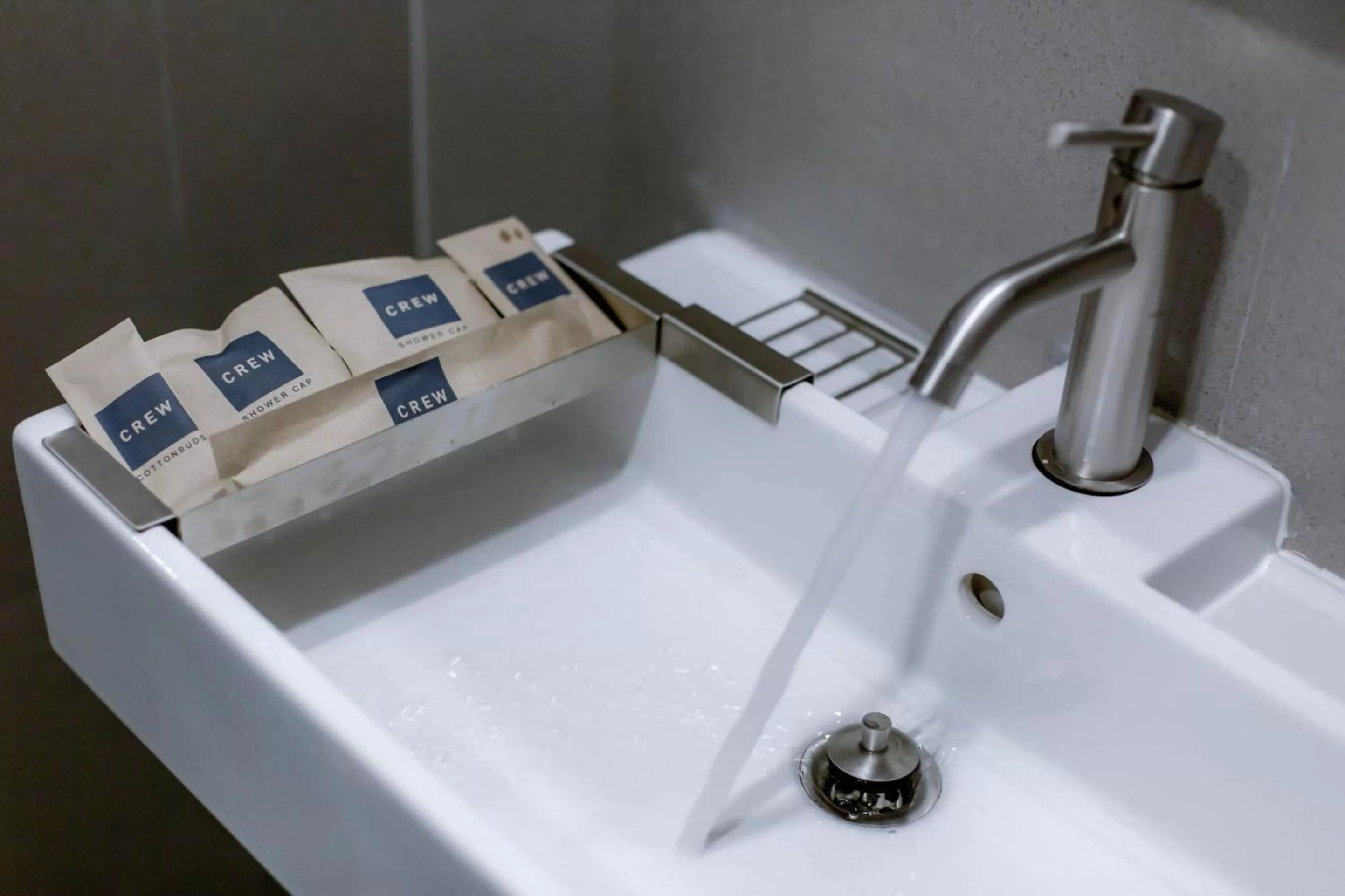 Toilet in CREW Hotel