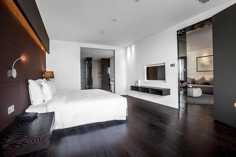 Bedroom, Bed in Shenzhen O Hotel