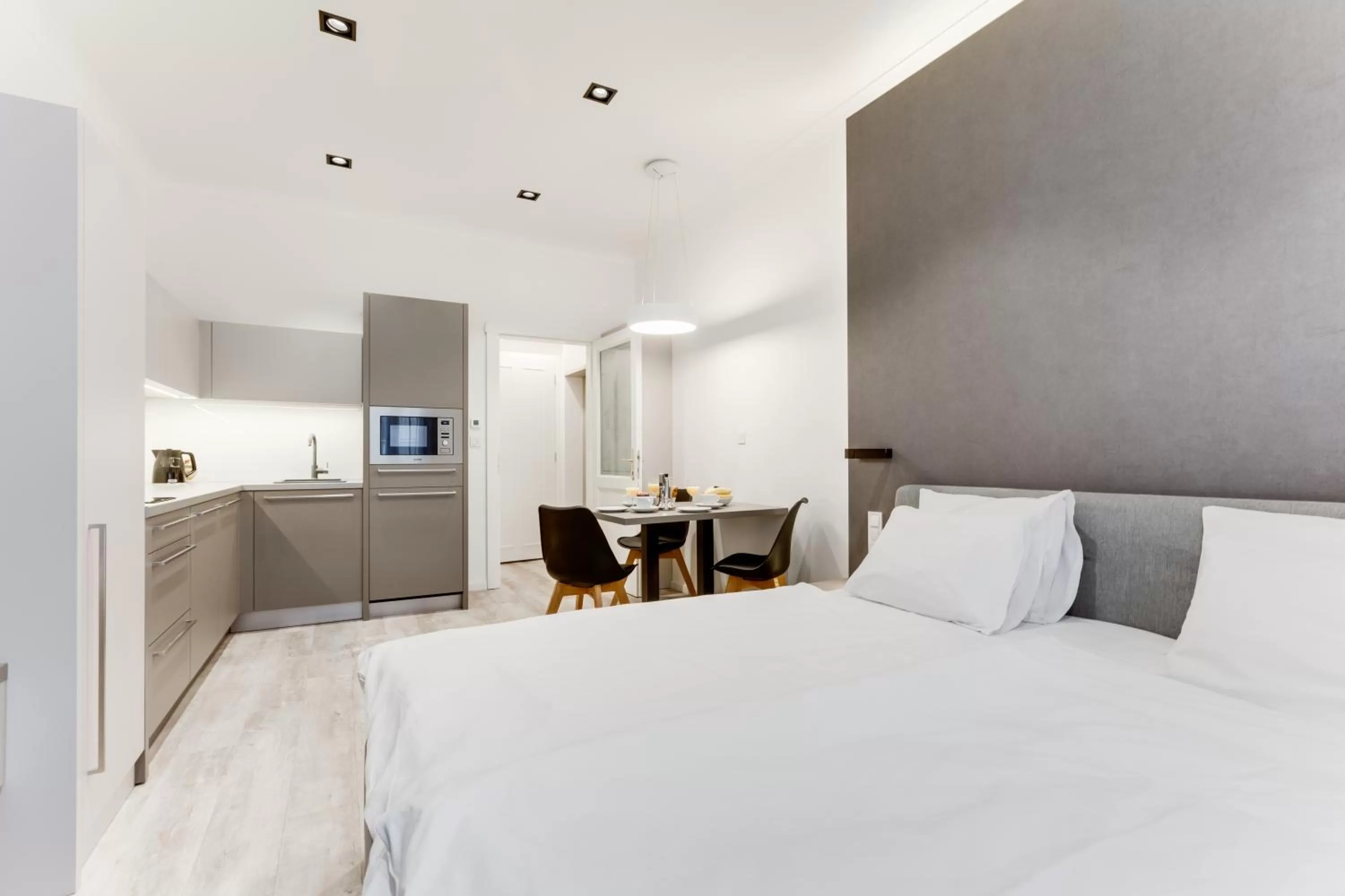 Bed in Lampi Aparthotel Prague