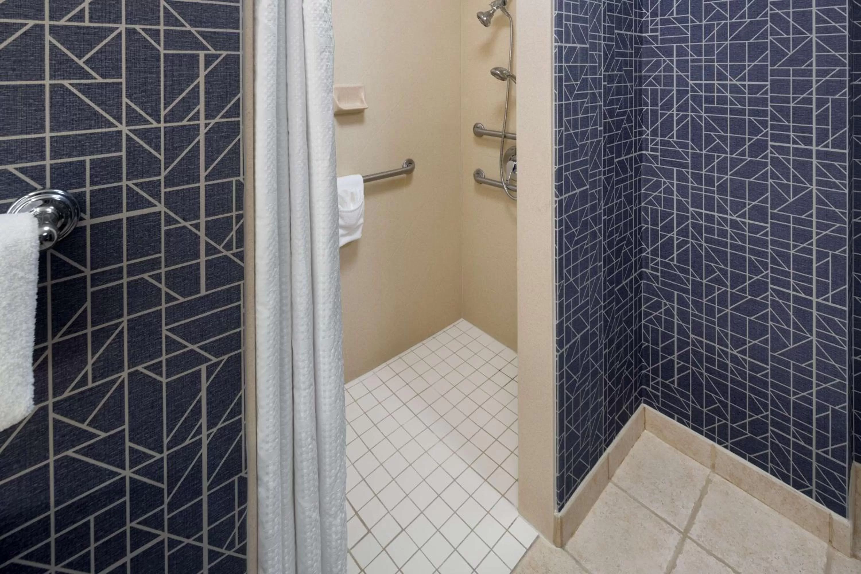 Bathroom in Homewood Suites by Hilton Newburgh-Stewart Airport