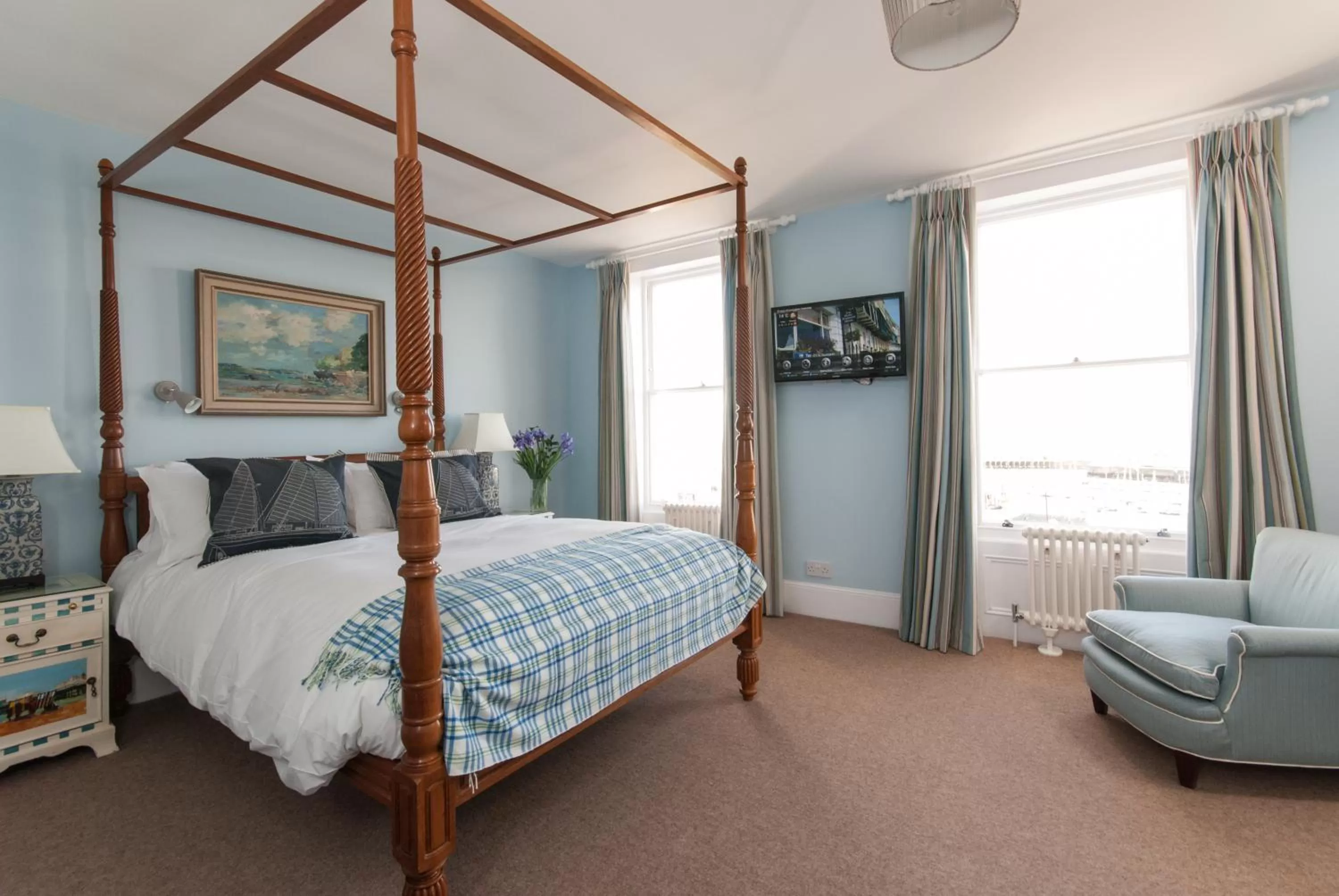 Bedroom, Bed in The Royal Harbour Hotel