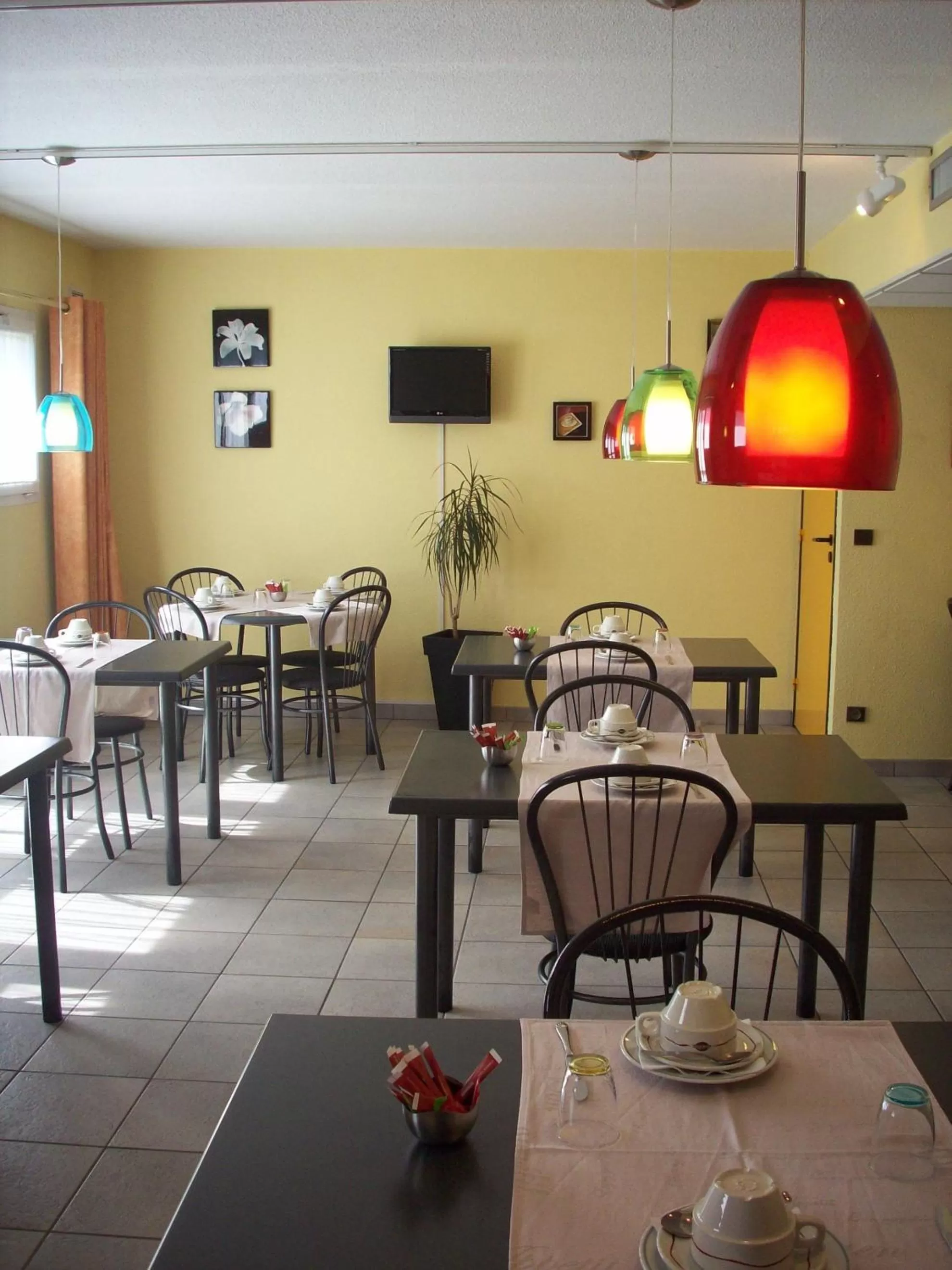 Restaurant/places to eat in Kimotel Epône-Flins