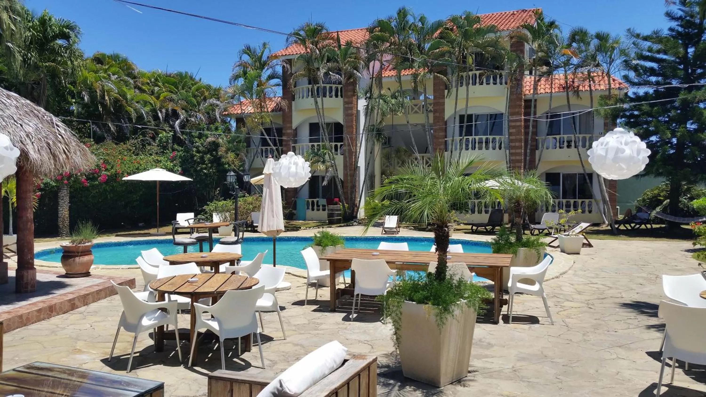 Restaurant/places to eat in Hotel Voramar