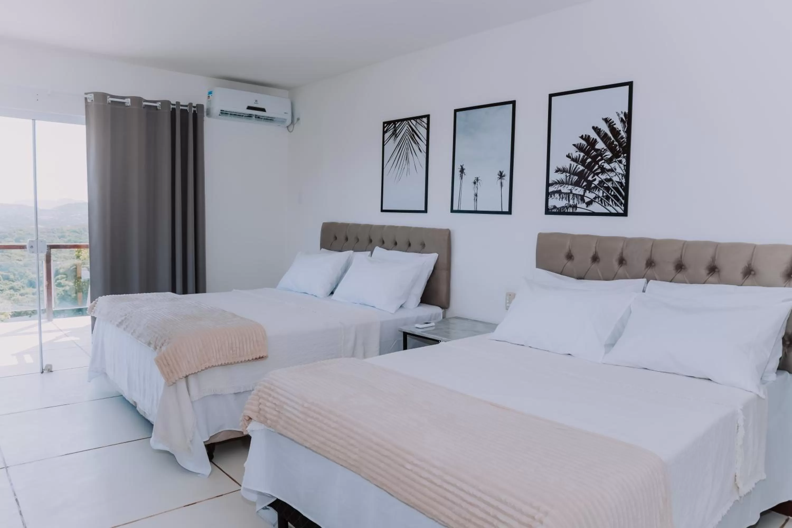 Photo of the whole room, Bed in Pousada Peninsula de Buzios