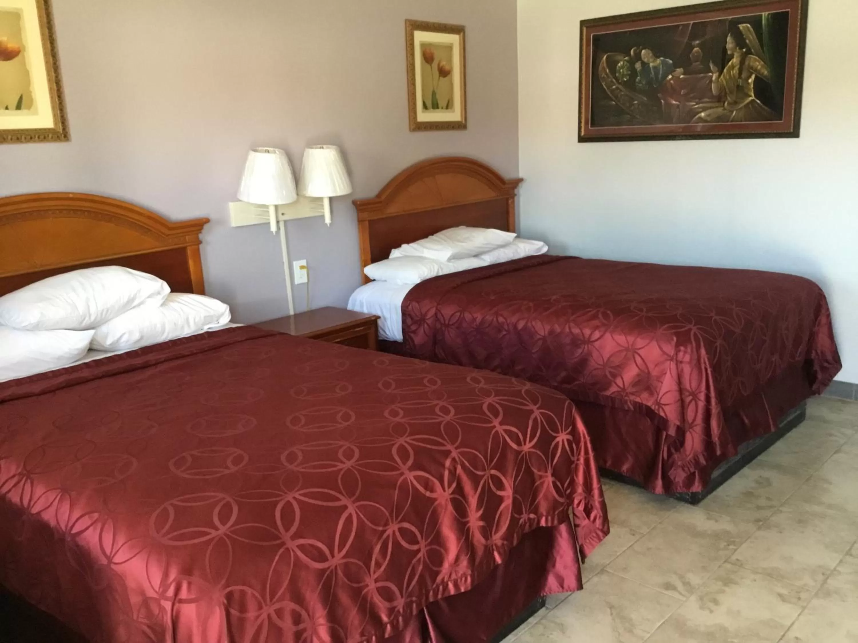 Bedroom, Bed in Budget Inn Plainview