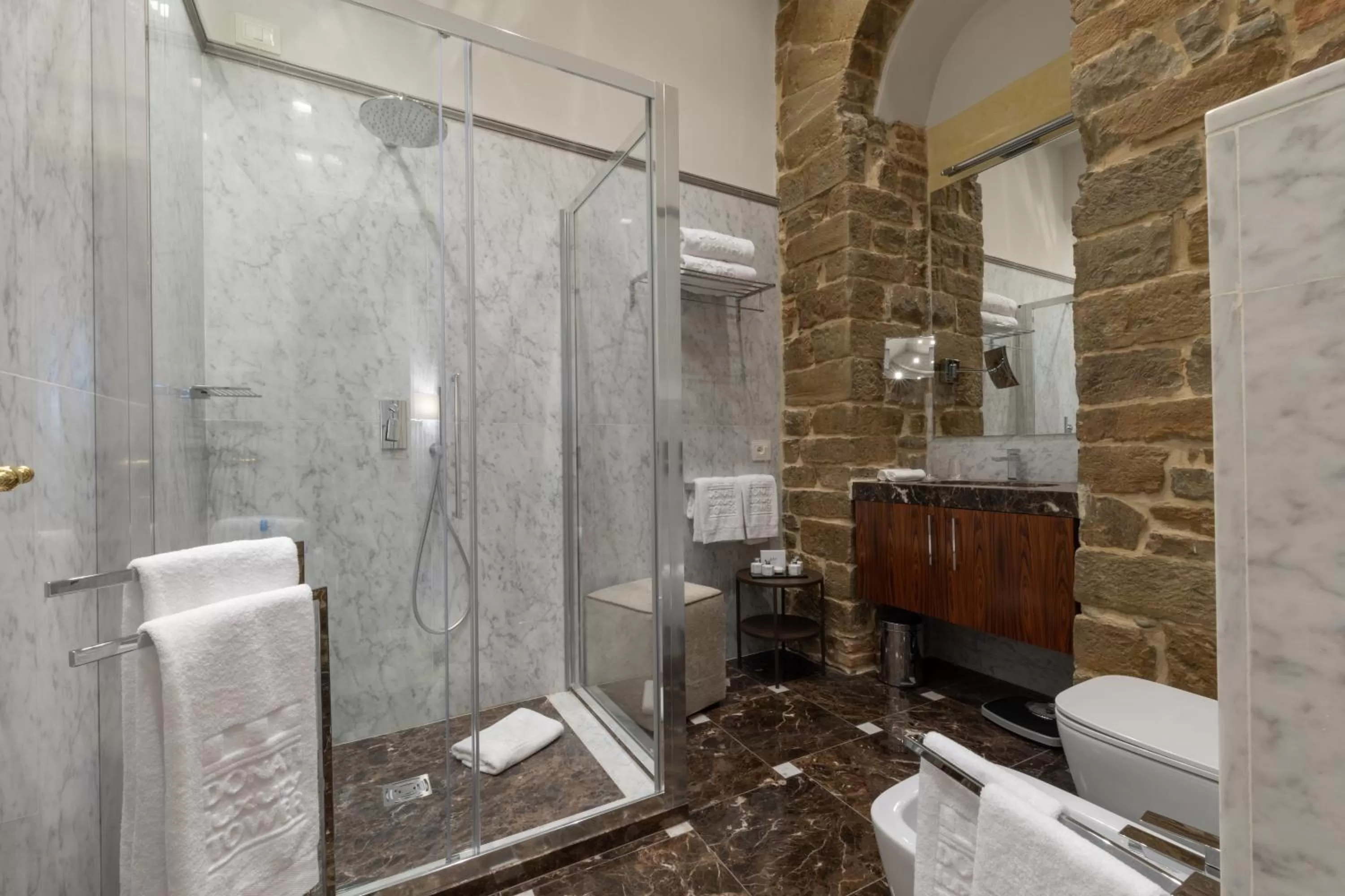 Bathroom in Donati Luxury Tower Suites