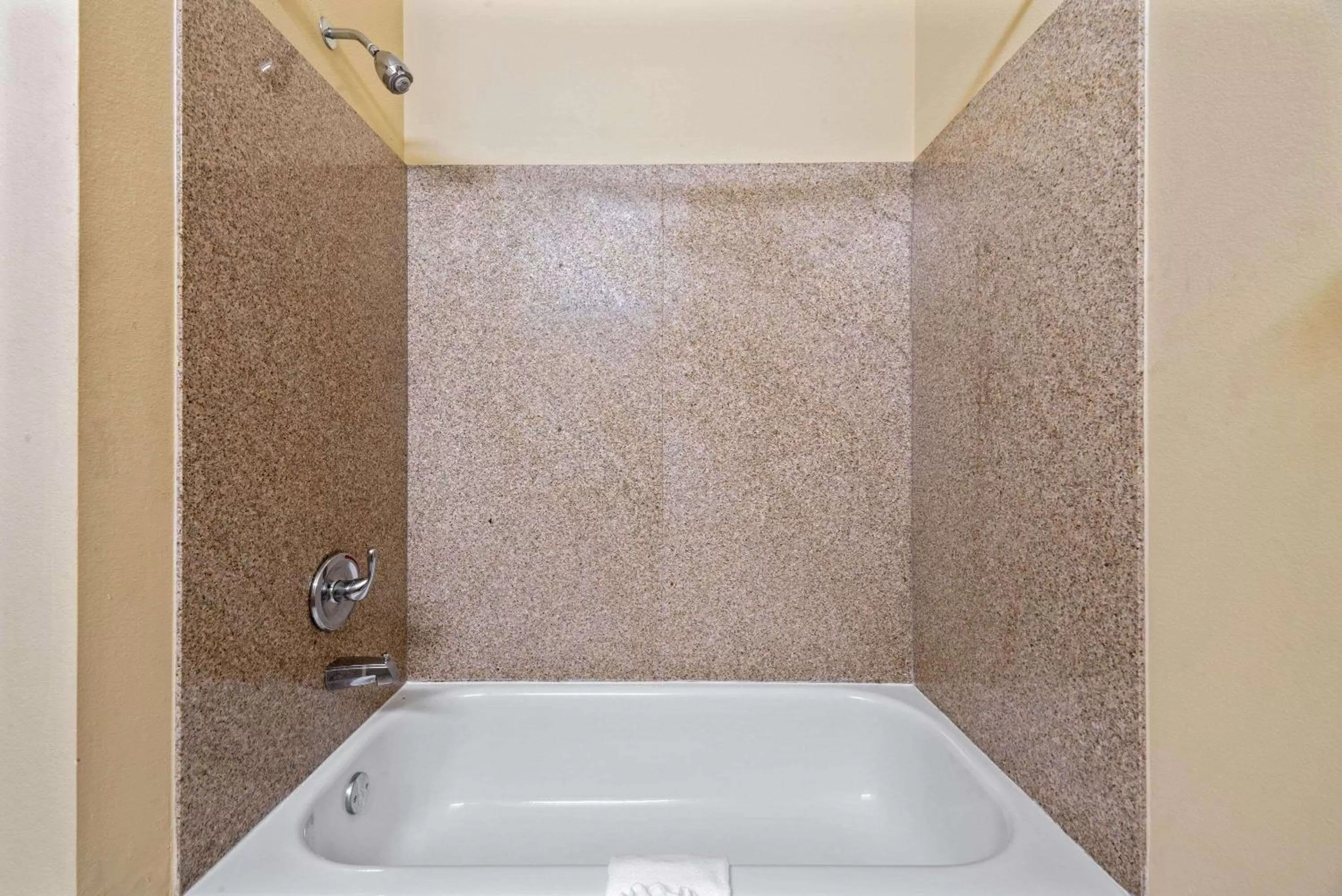 Bathroom in La Quinta by Wyndham Morgan City