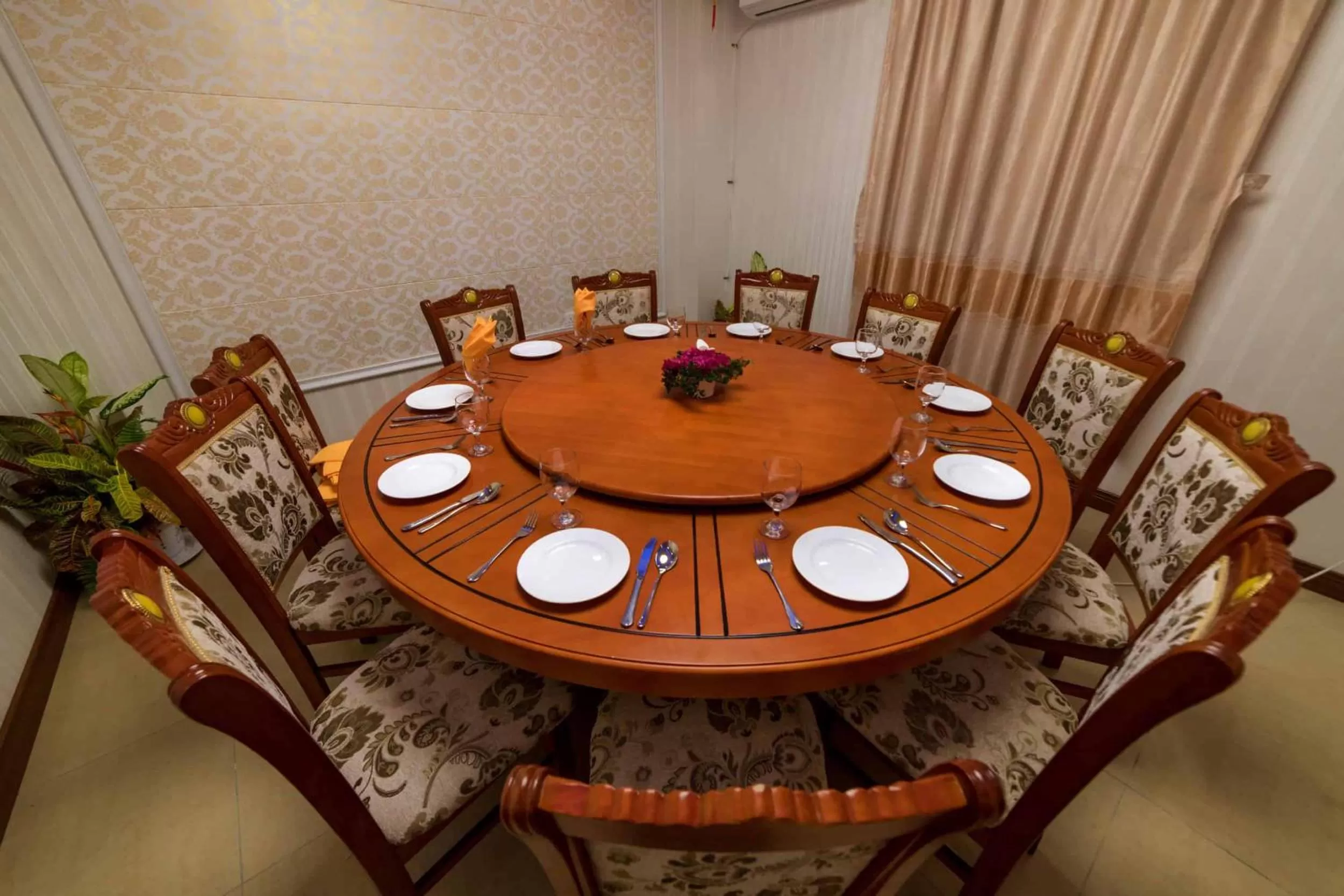 Banquet/Function facilities in Riverside Hotel