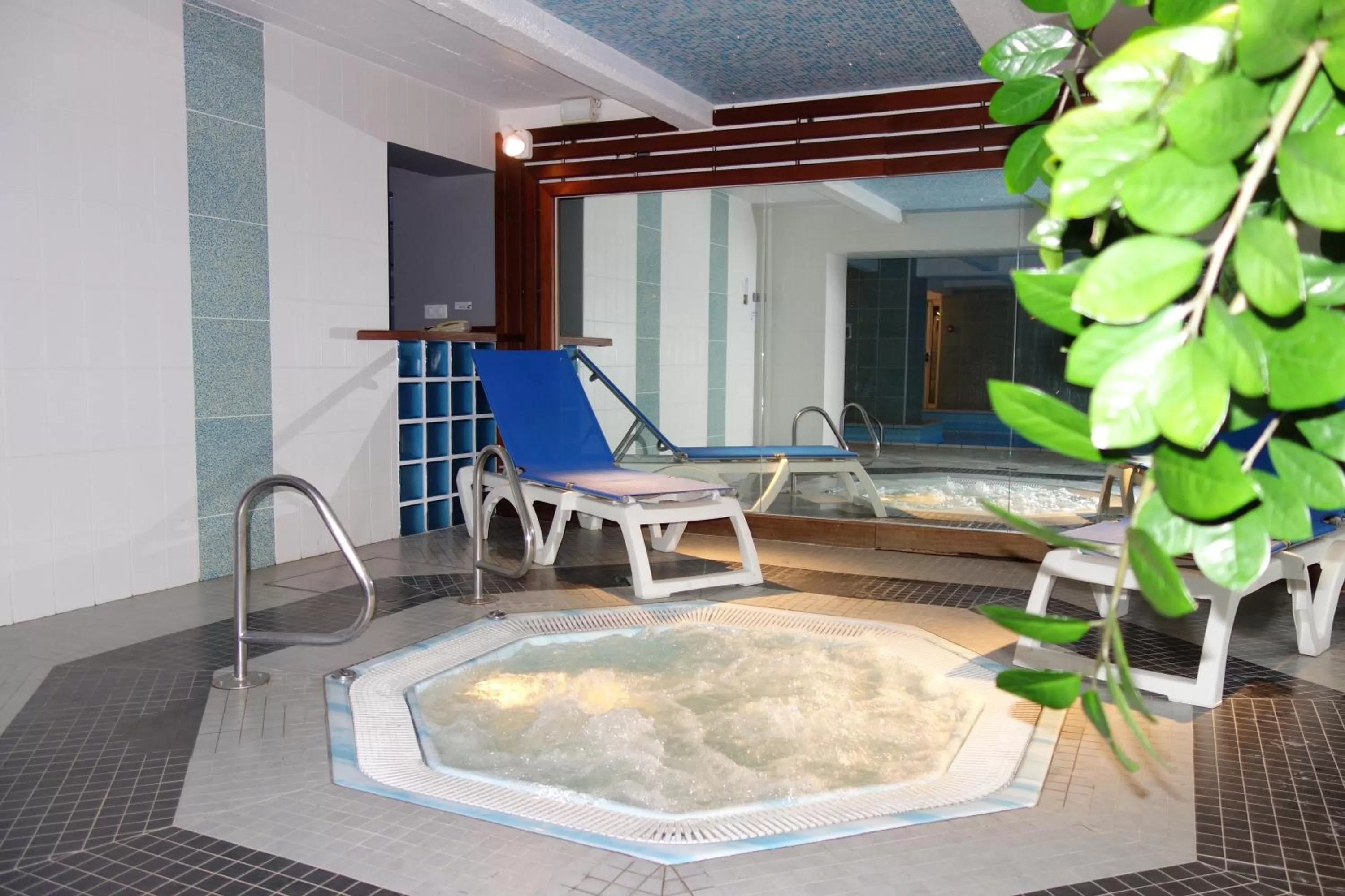 Hot Tub in Mercure Epinal Centre