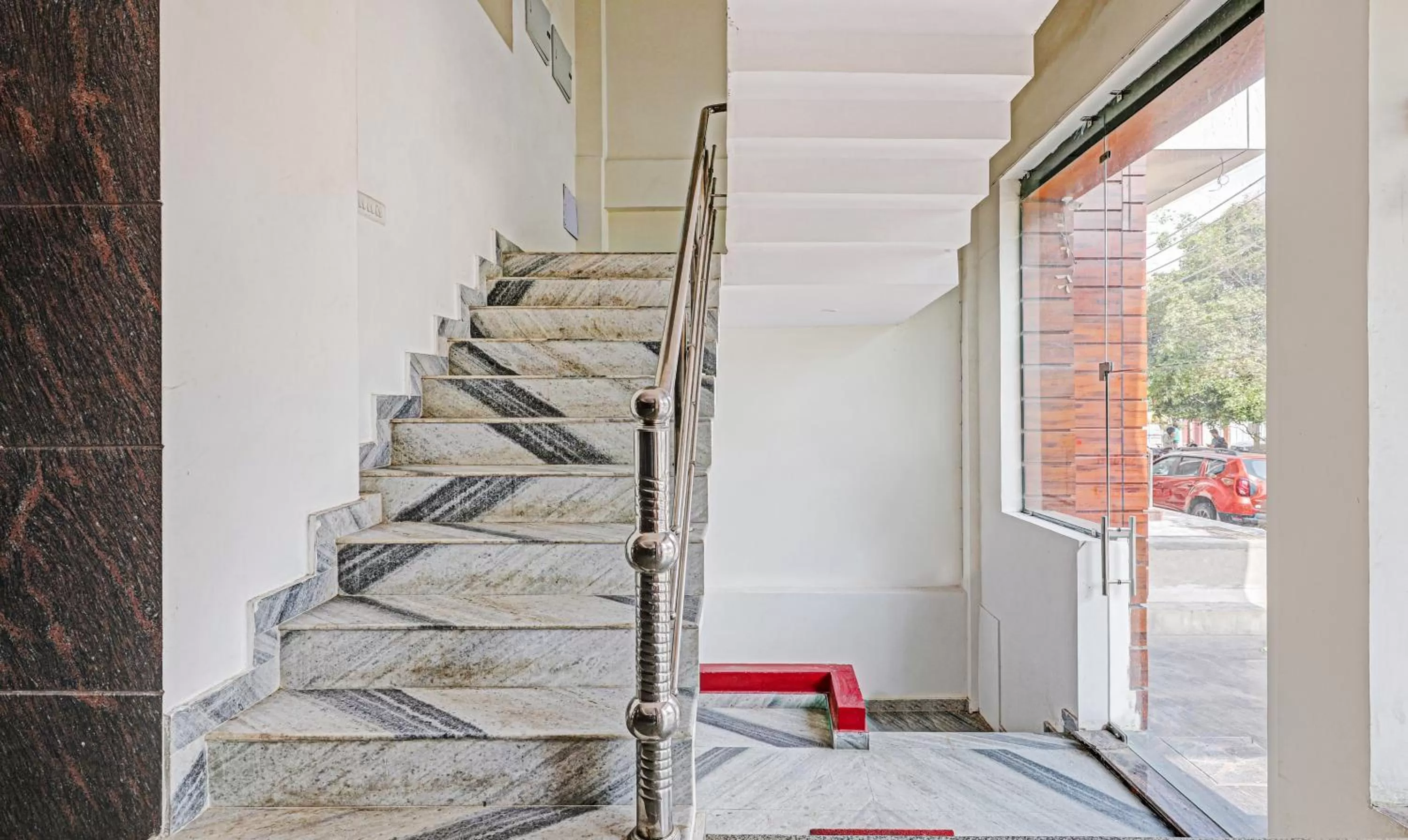 Lobby or reception in Treebo Silver Stallion