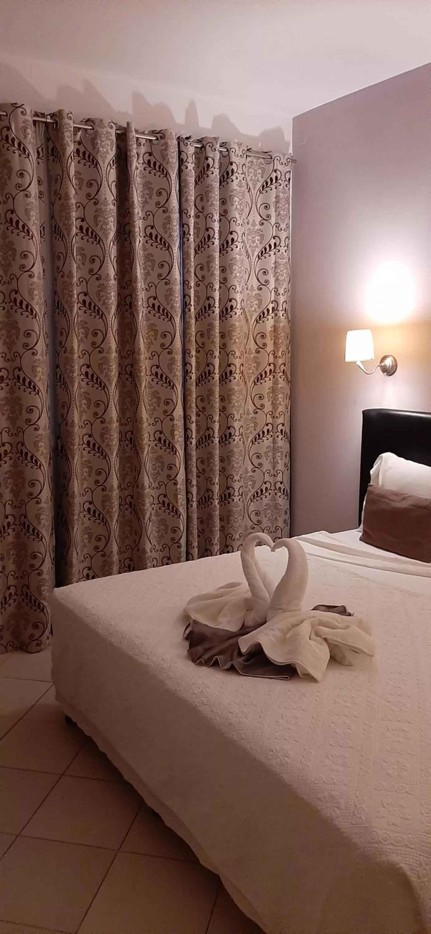 Bed in Atlantic Maio Hotel