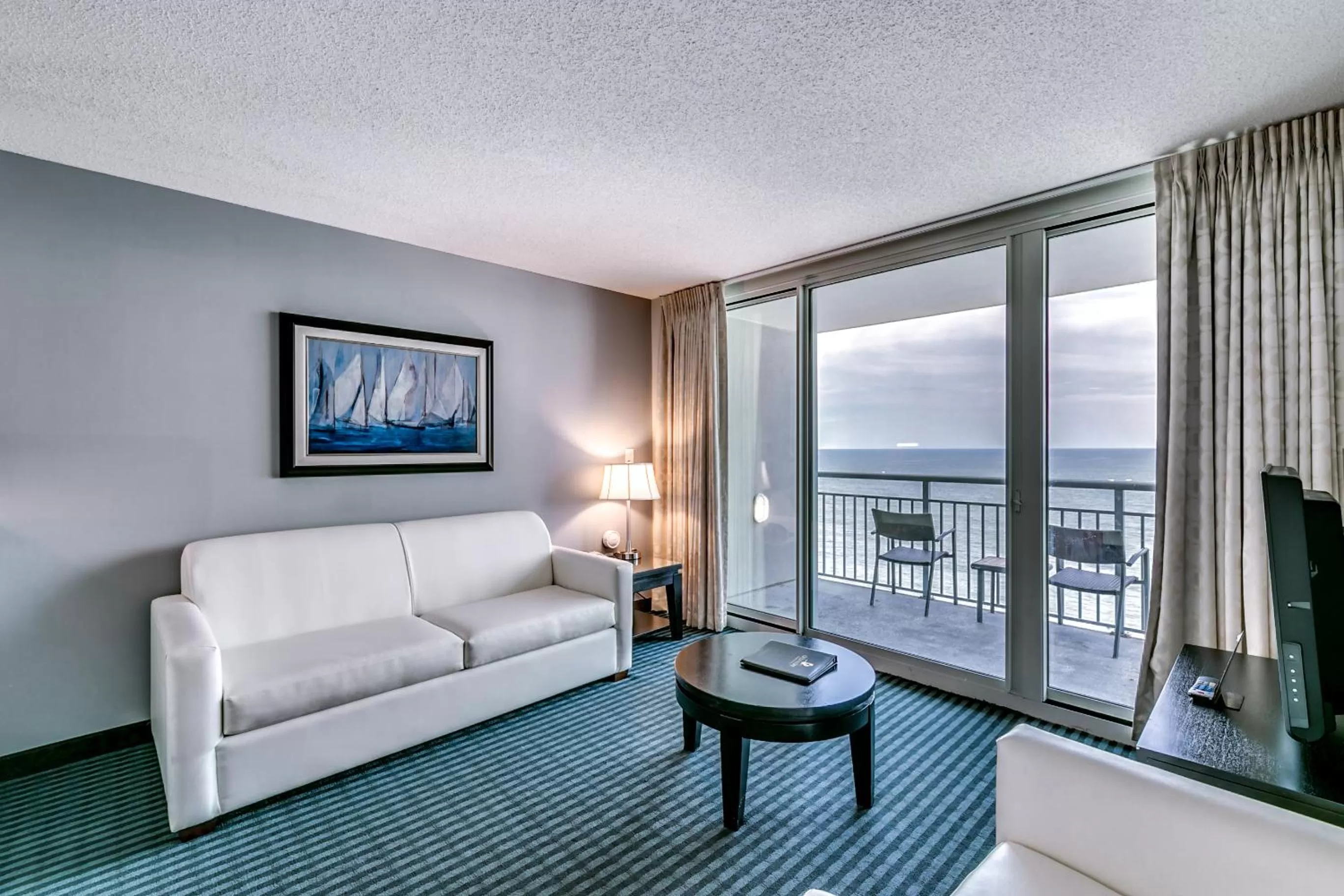 Seating area in Oceans One Resort