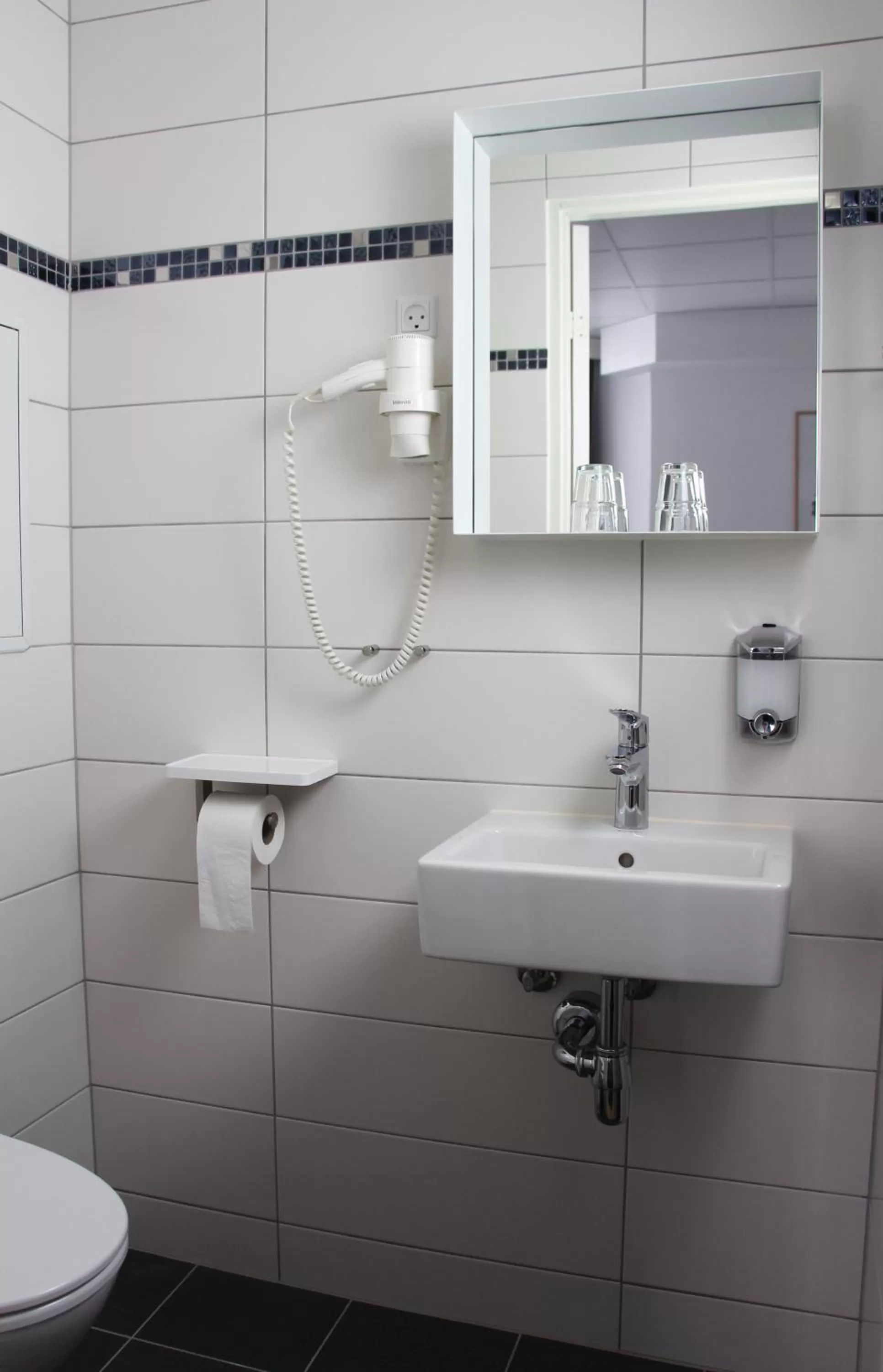 Bathroom in Go Hotel Saga