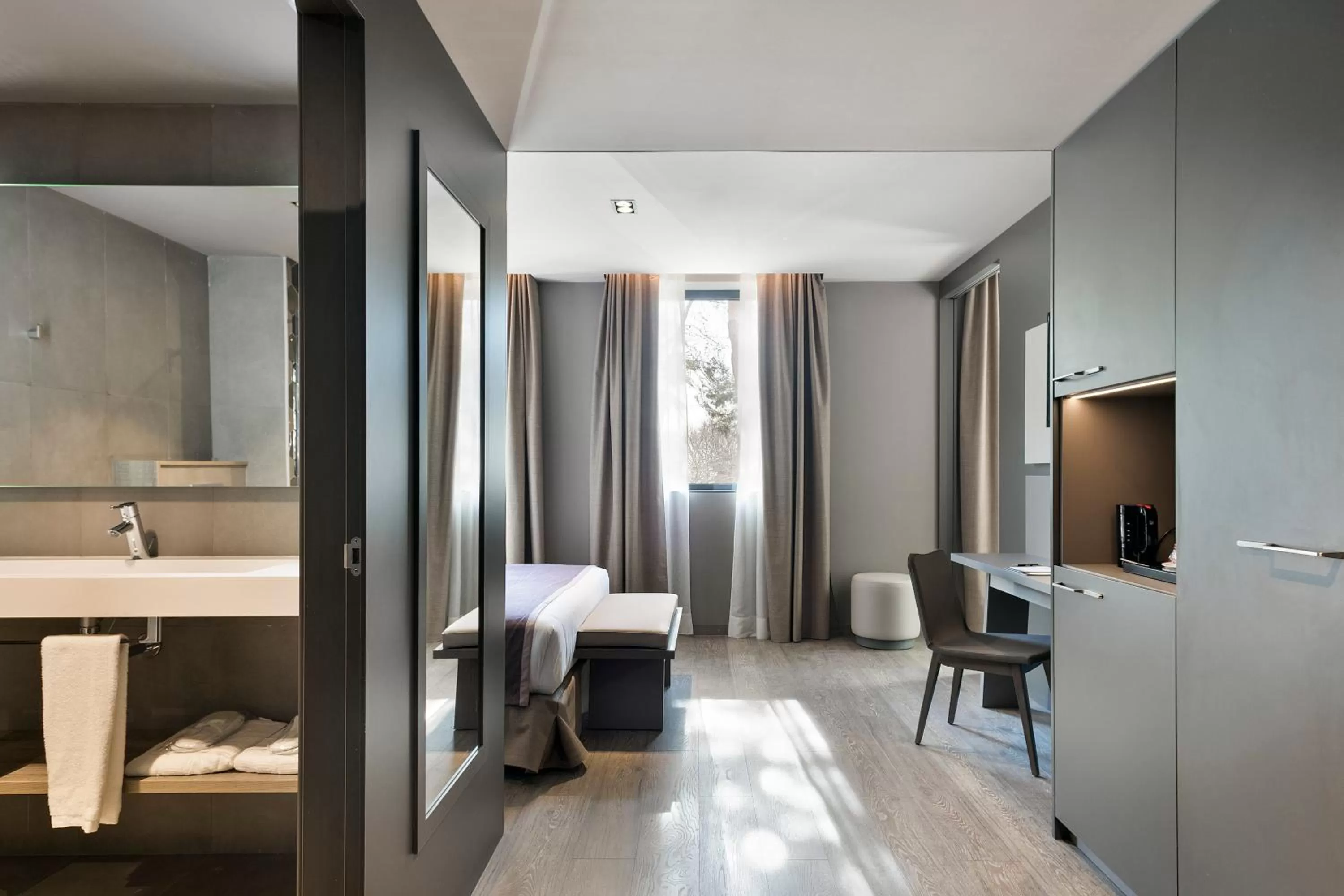 Bedroom in Upper Diagonal