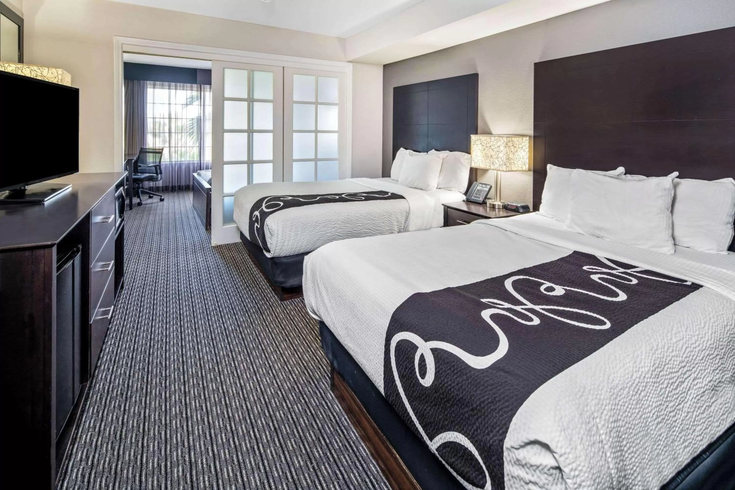 Photo of the whole room in La Quinta by Wyndham Anaheim