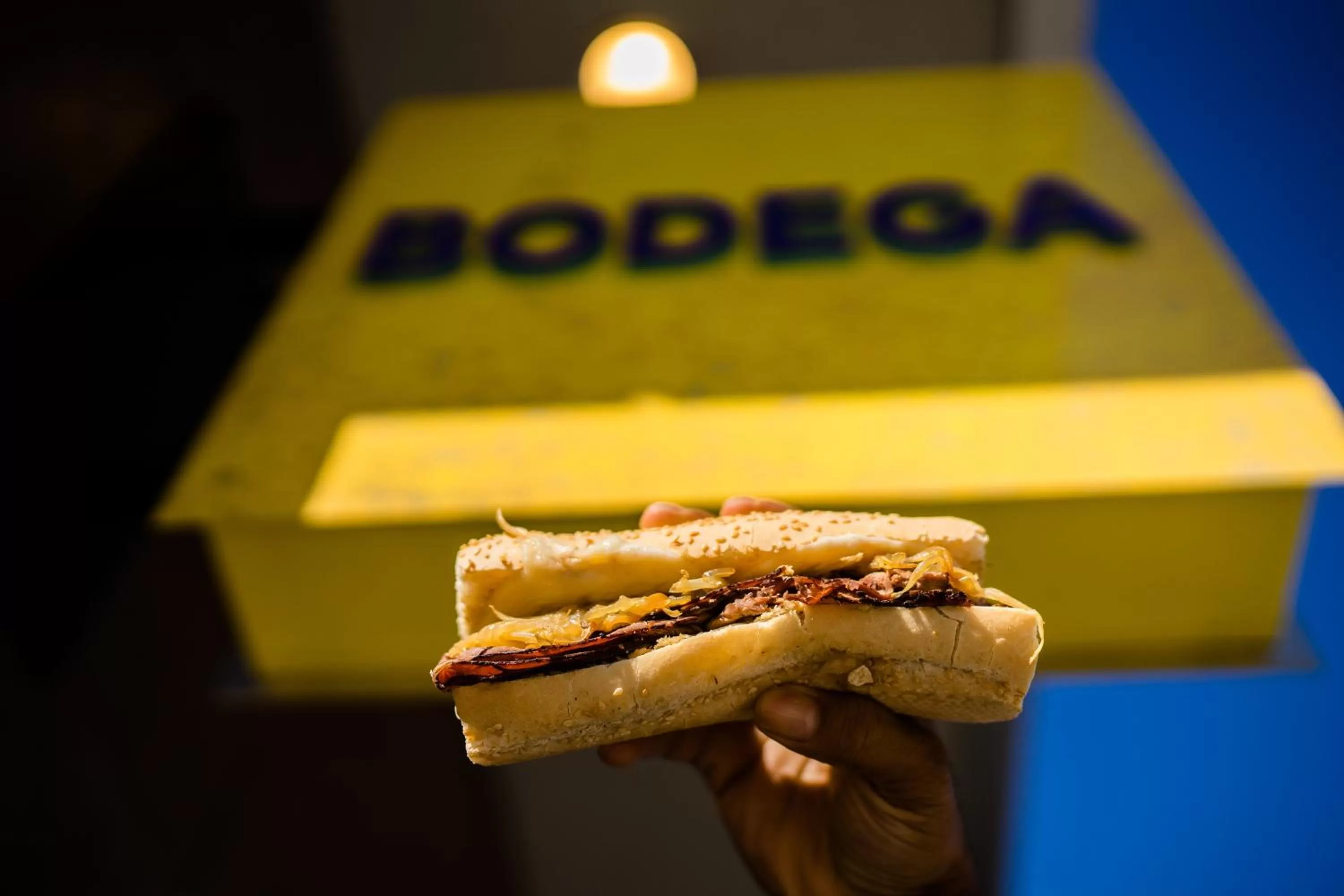 Restaurant/places to eat in Holiday Inn & Suites Nashville Downtown Broadway