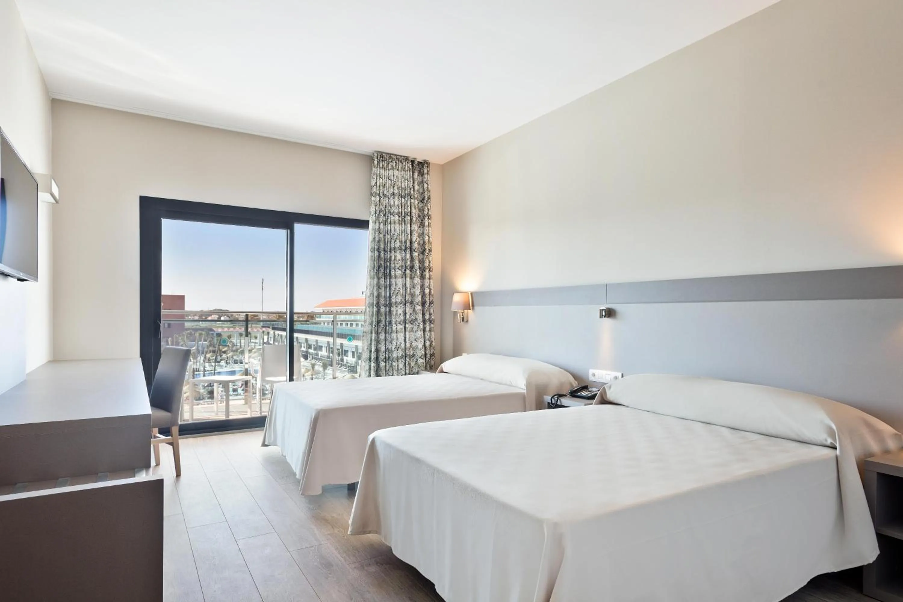 Photo of the whole room, Bed in Hotel Best Costa Ballena