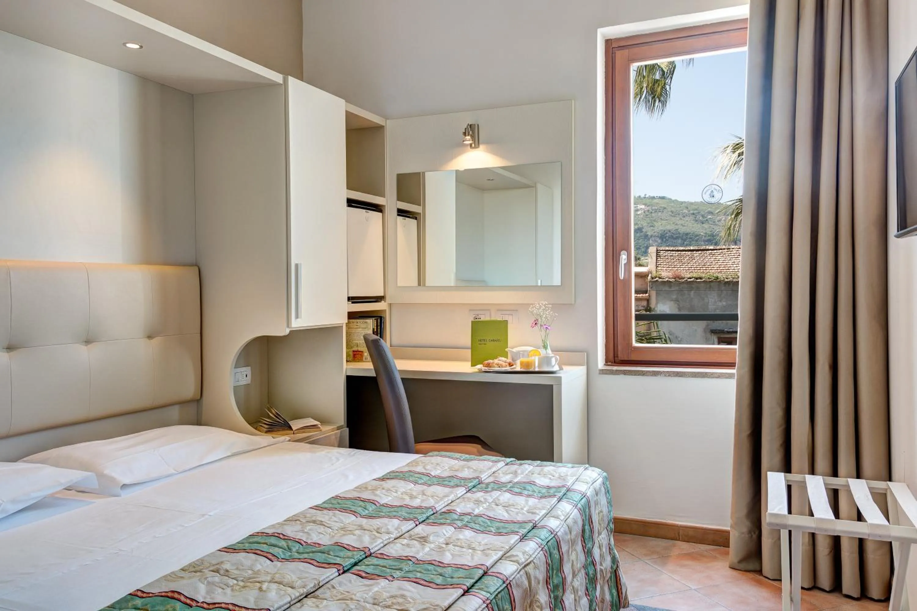 Photo of the whole room, Bed in Hotel Caravel