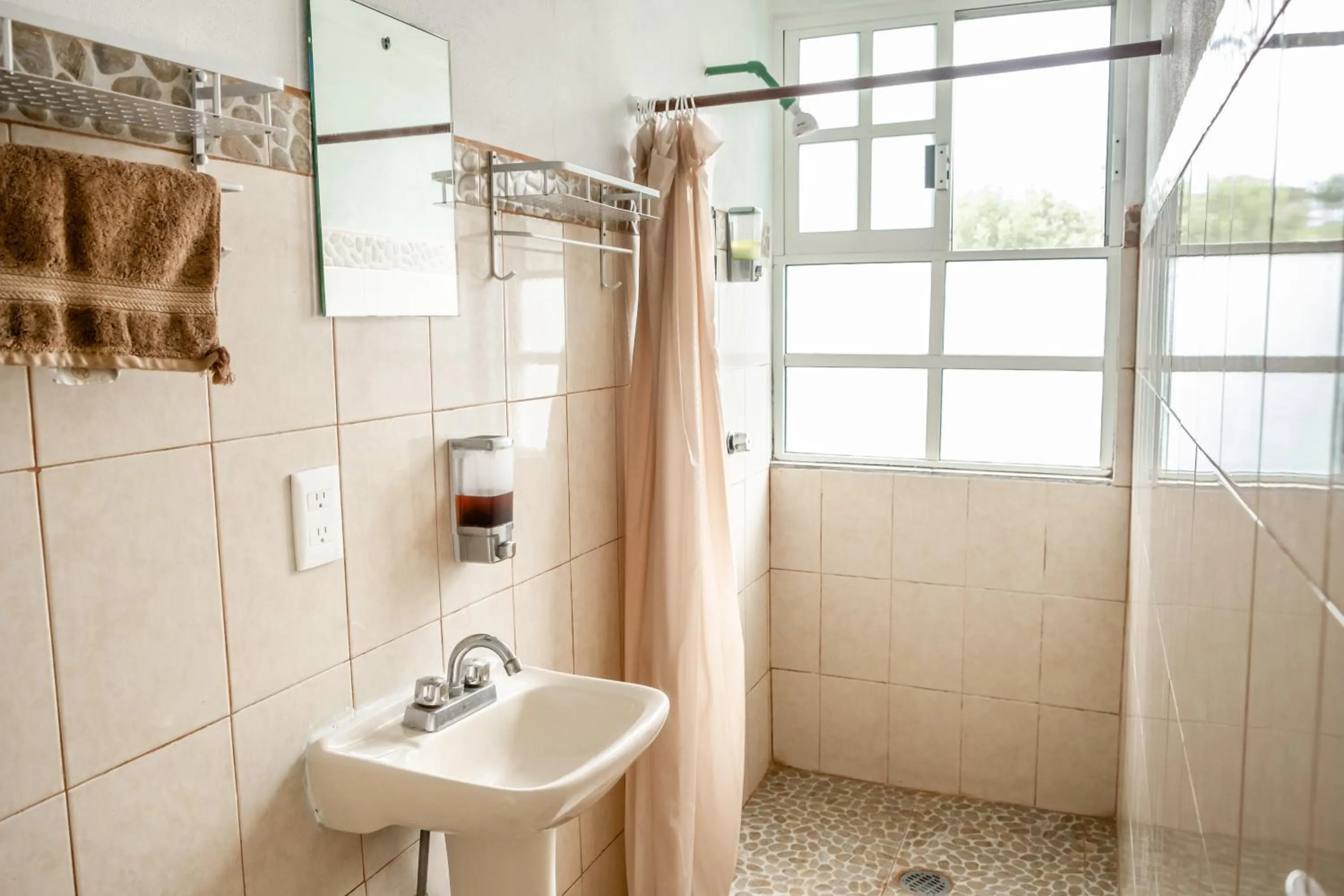 Shower in Casa Mazunte Tierra Viva