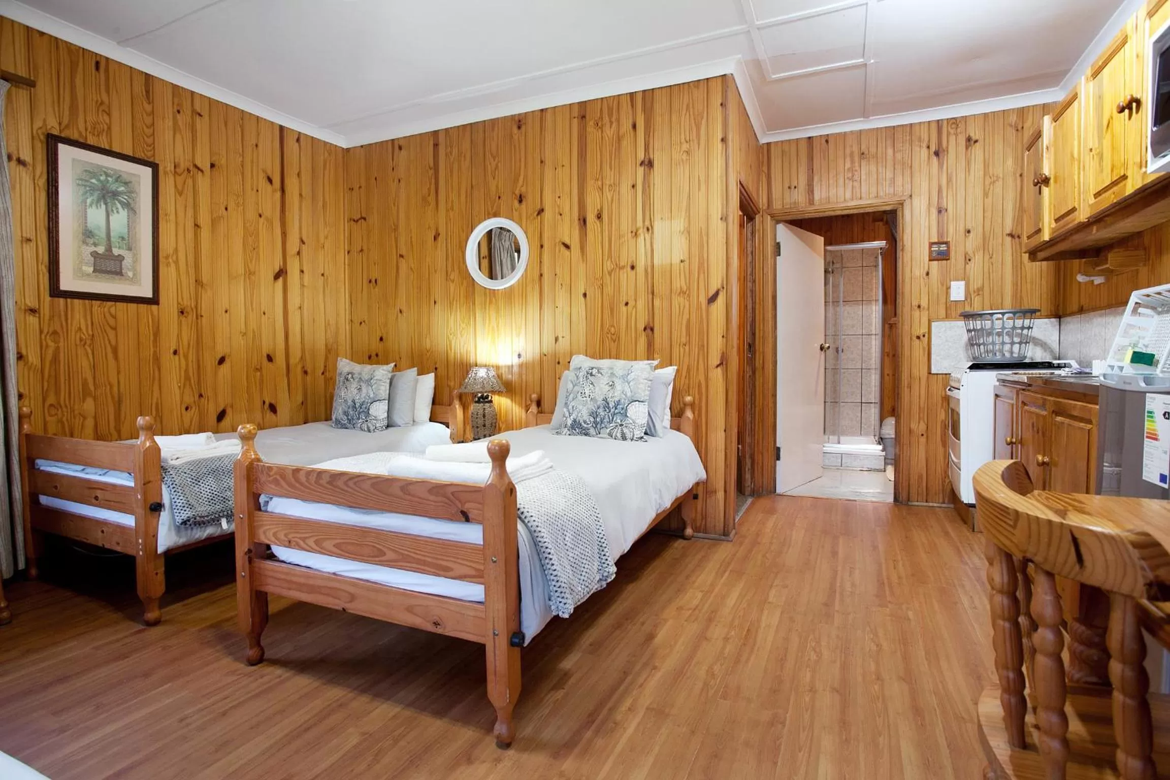 Decorative detail, Bed in The Spotted Grunter Resort