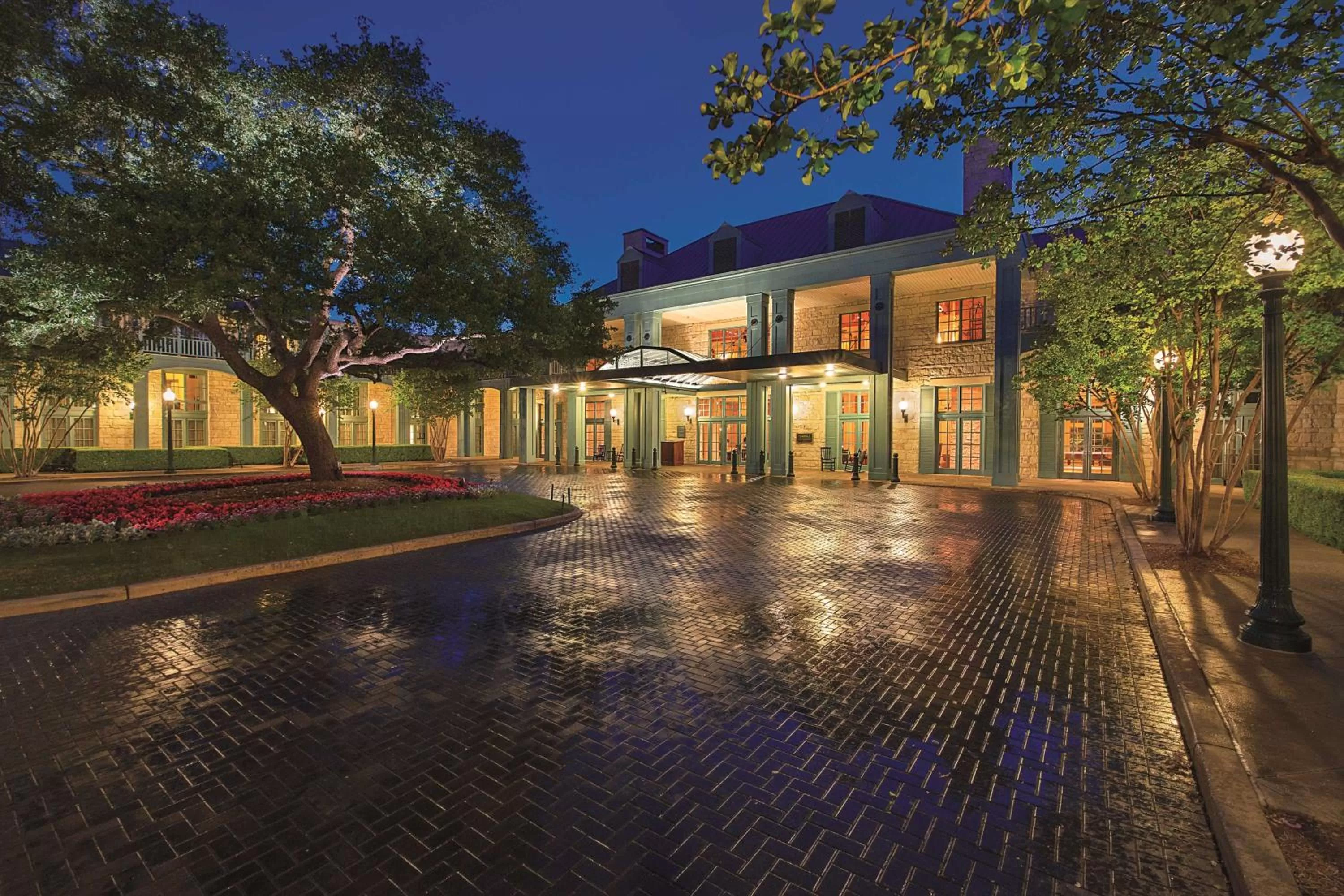 Property building in Hyatt Regency Hill Country Resort and Villas