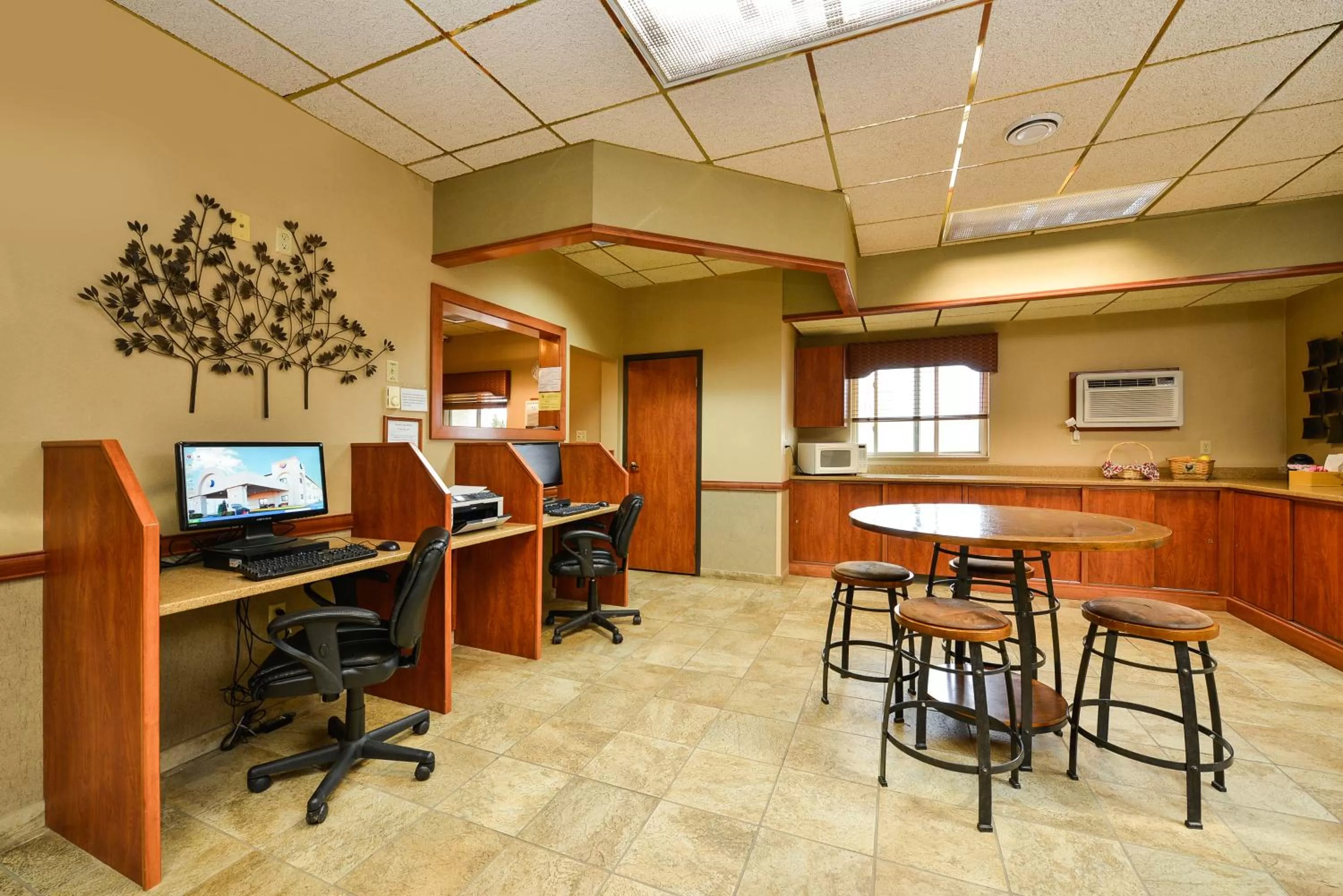 Lobby or reception in Motel 6 Minot, ND