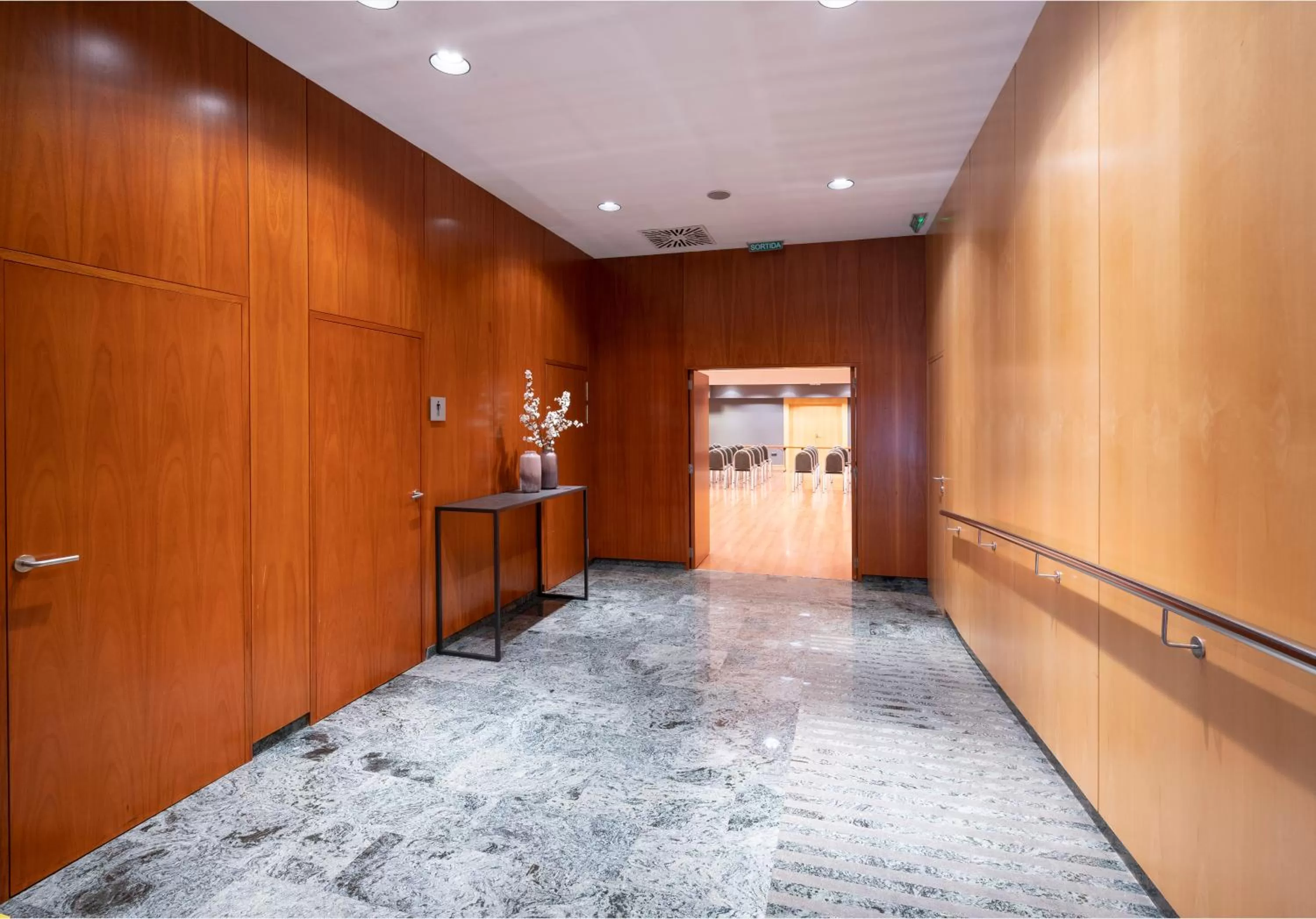 Lobby or reception in Berenguer IV