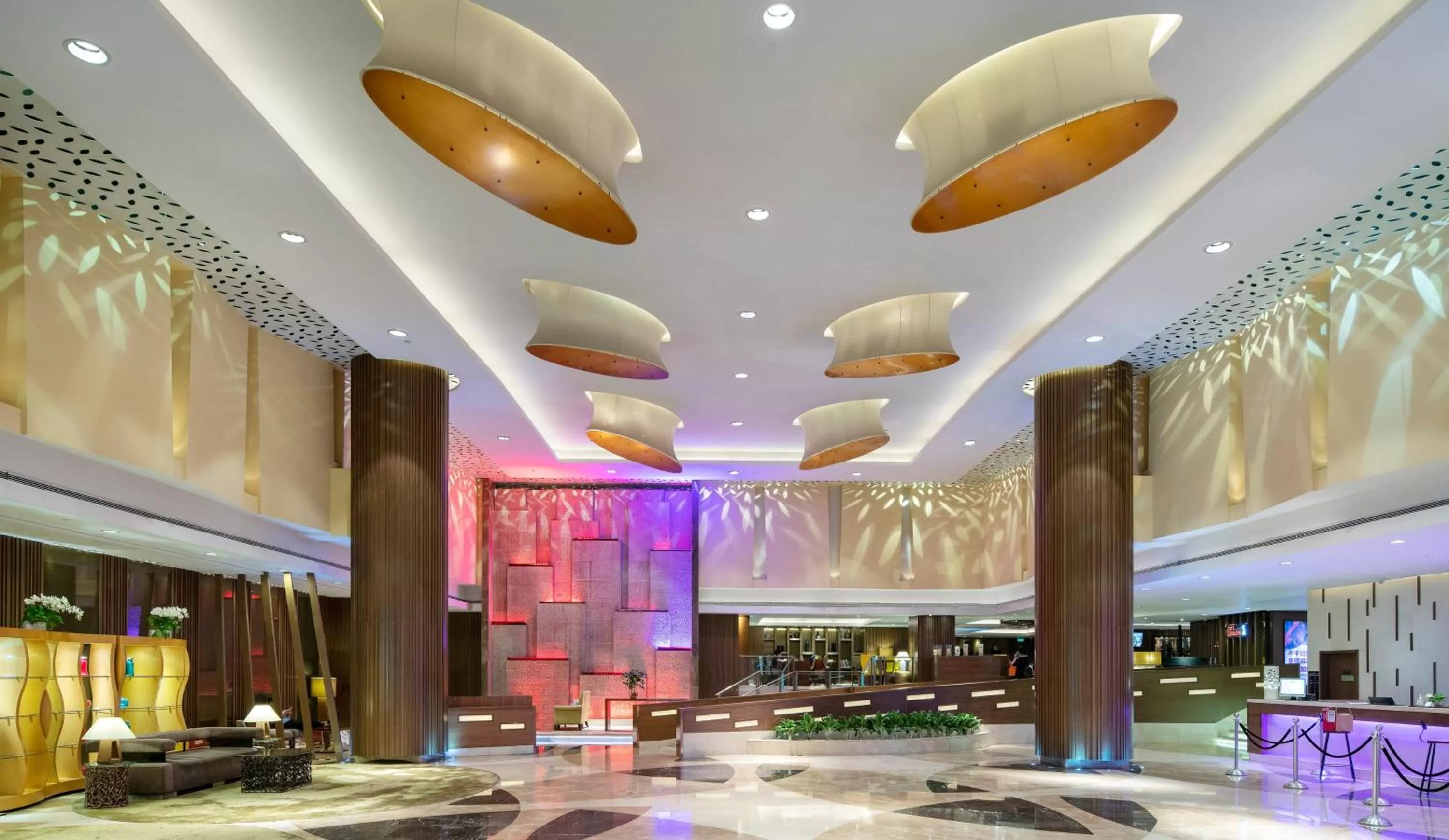 Property building in Crowne Plaza Guangzhou City Centre by IHG