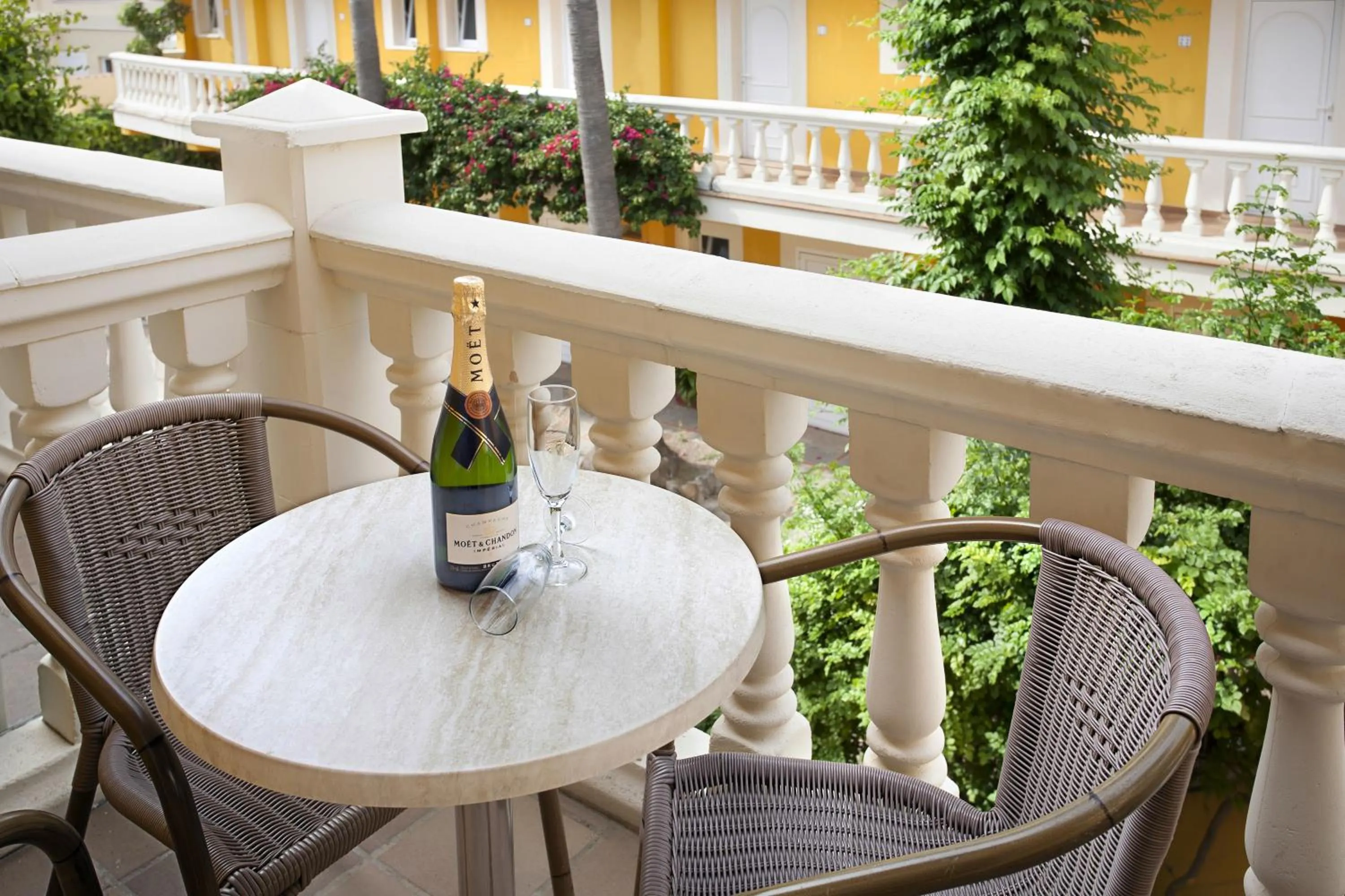 Day in Hotel Cupidor