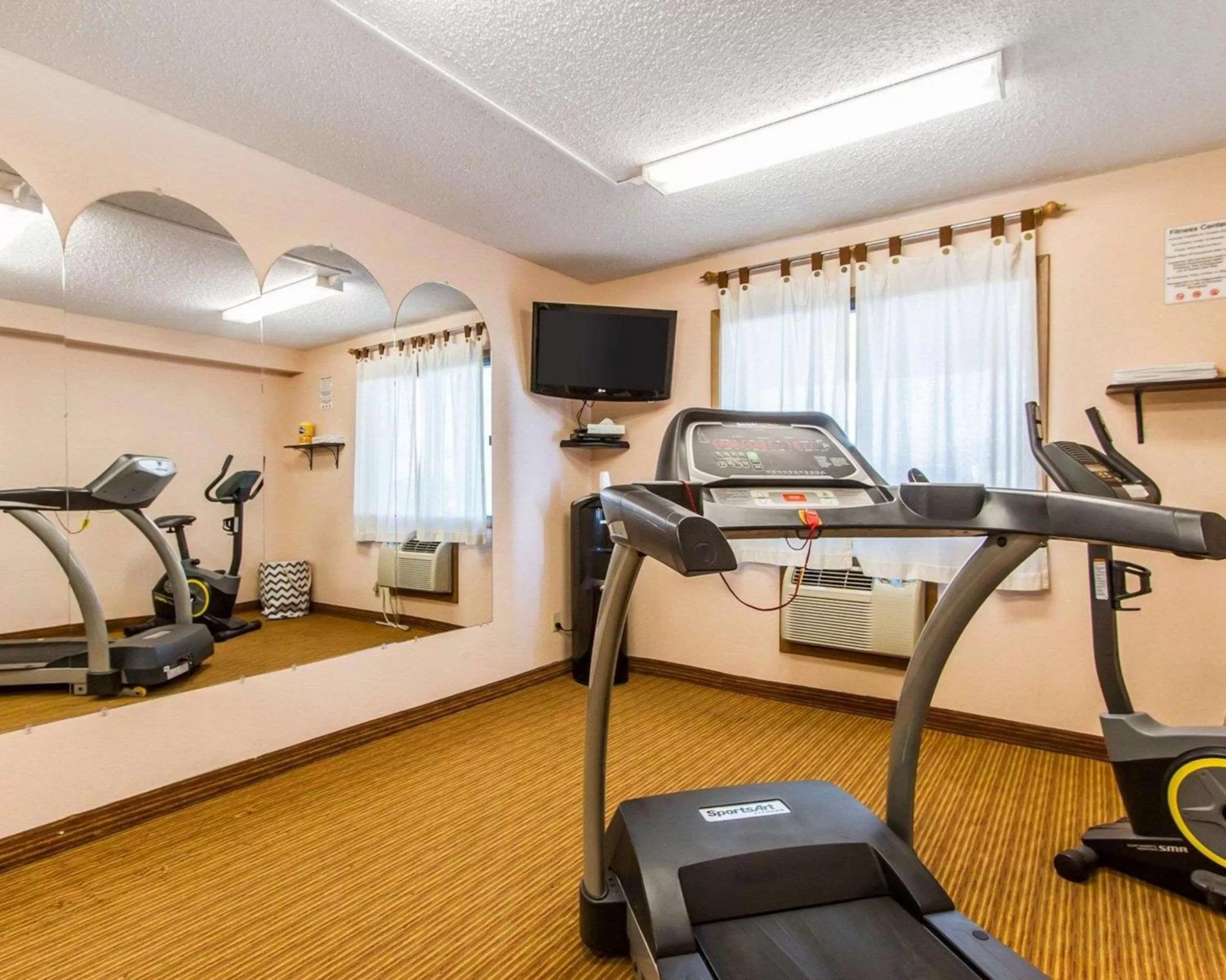 Fitness centre/facilities in Quality Inn & Suites Ottumwa North