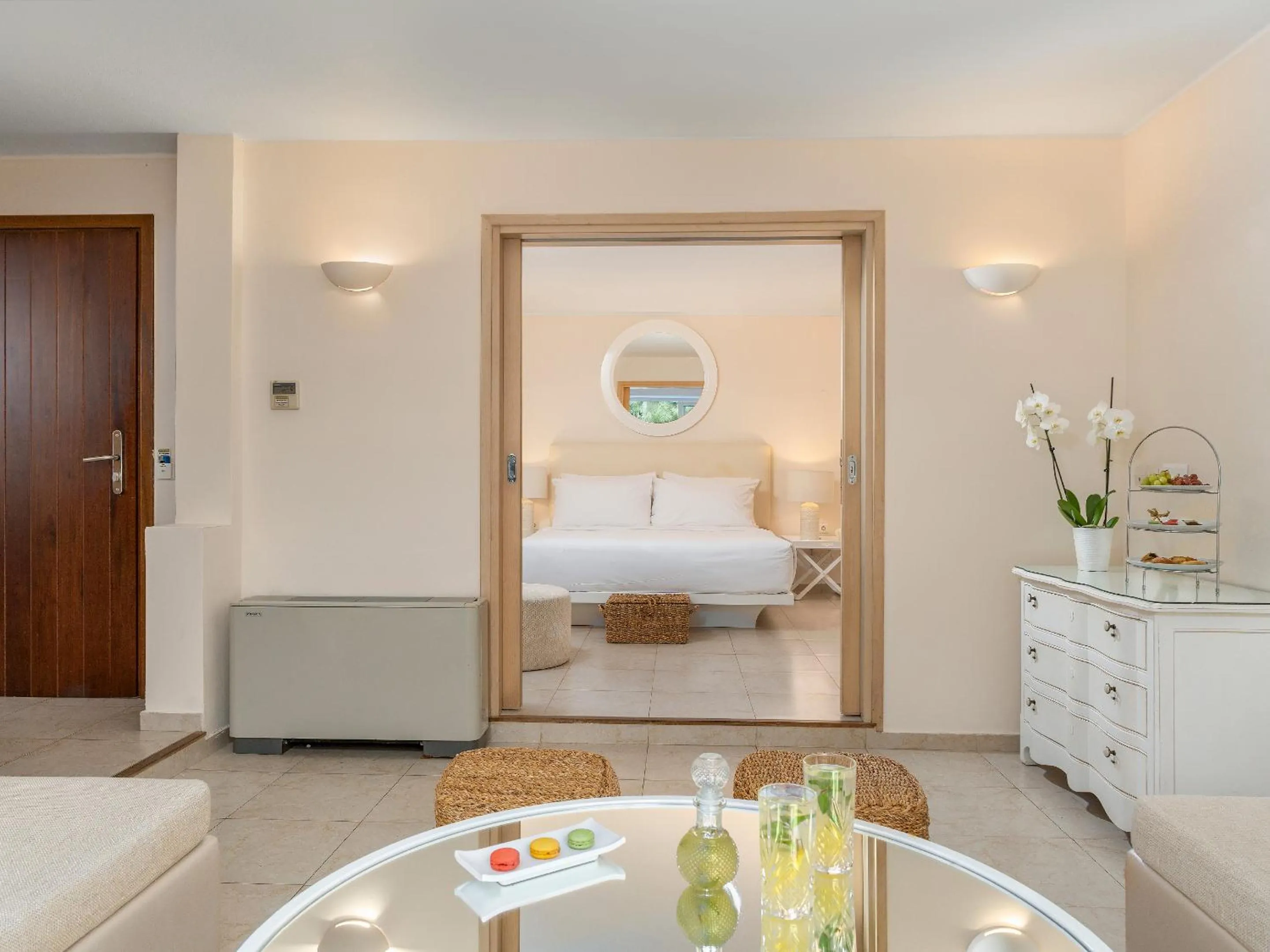 Photo of the whole room, Bed in Grecotel Creta Palace