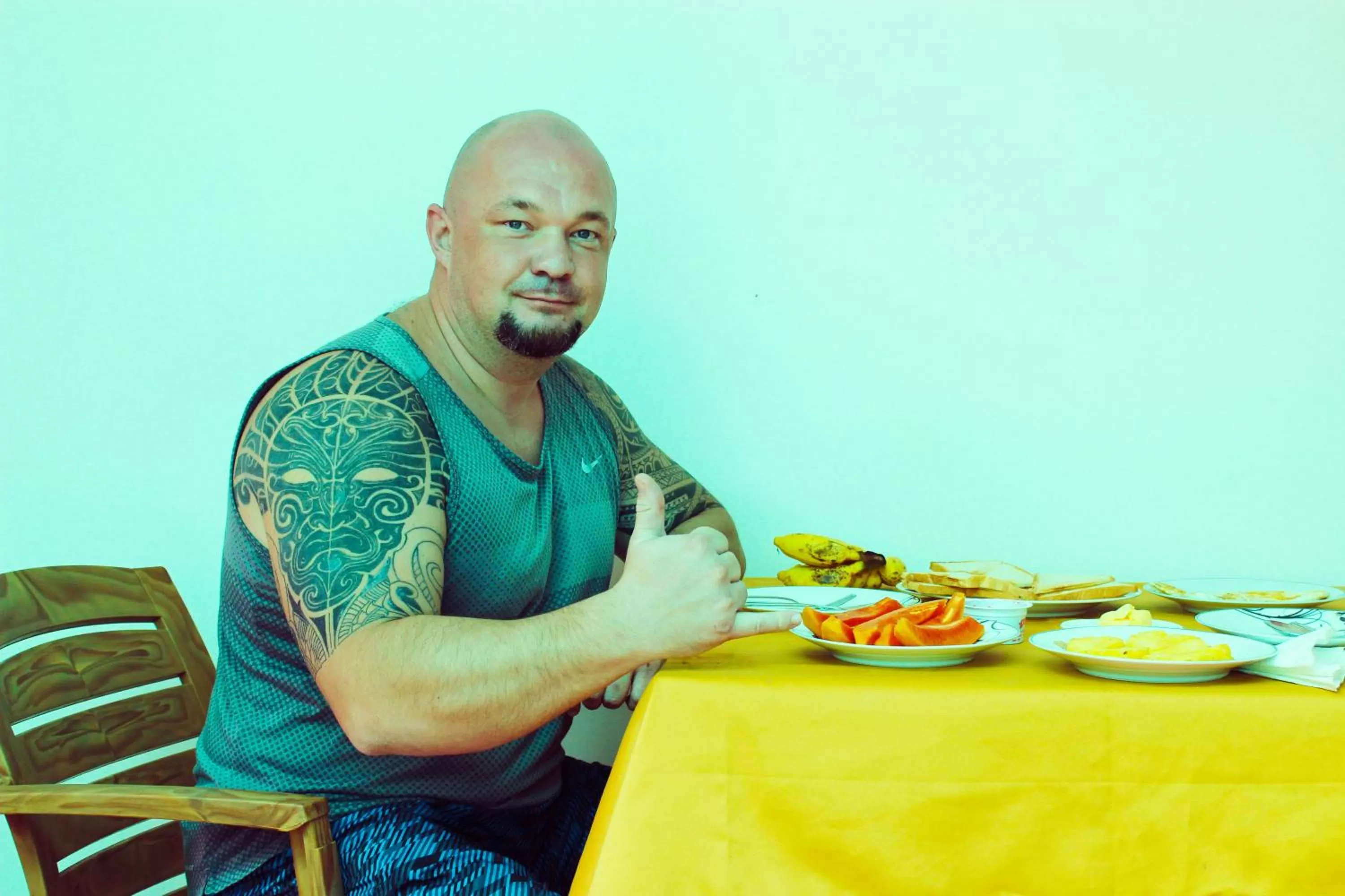 Food and drinks in Surasa Beach Resort