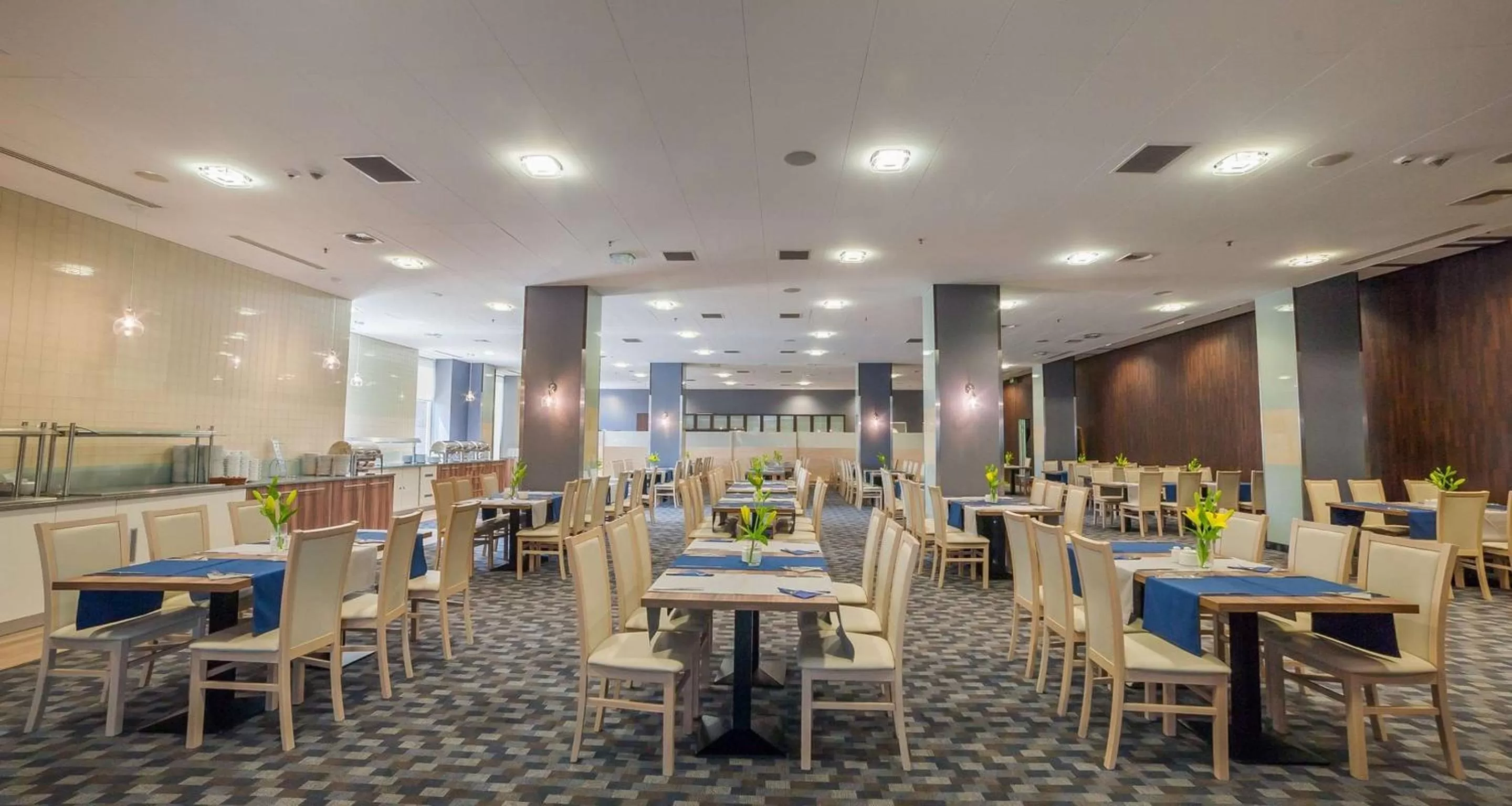 Restaurant/places to eat in Premier Kraków Hotel