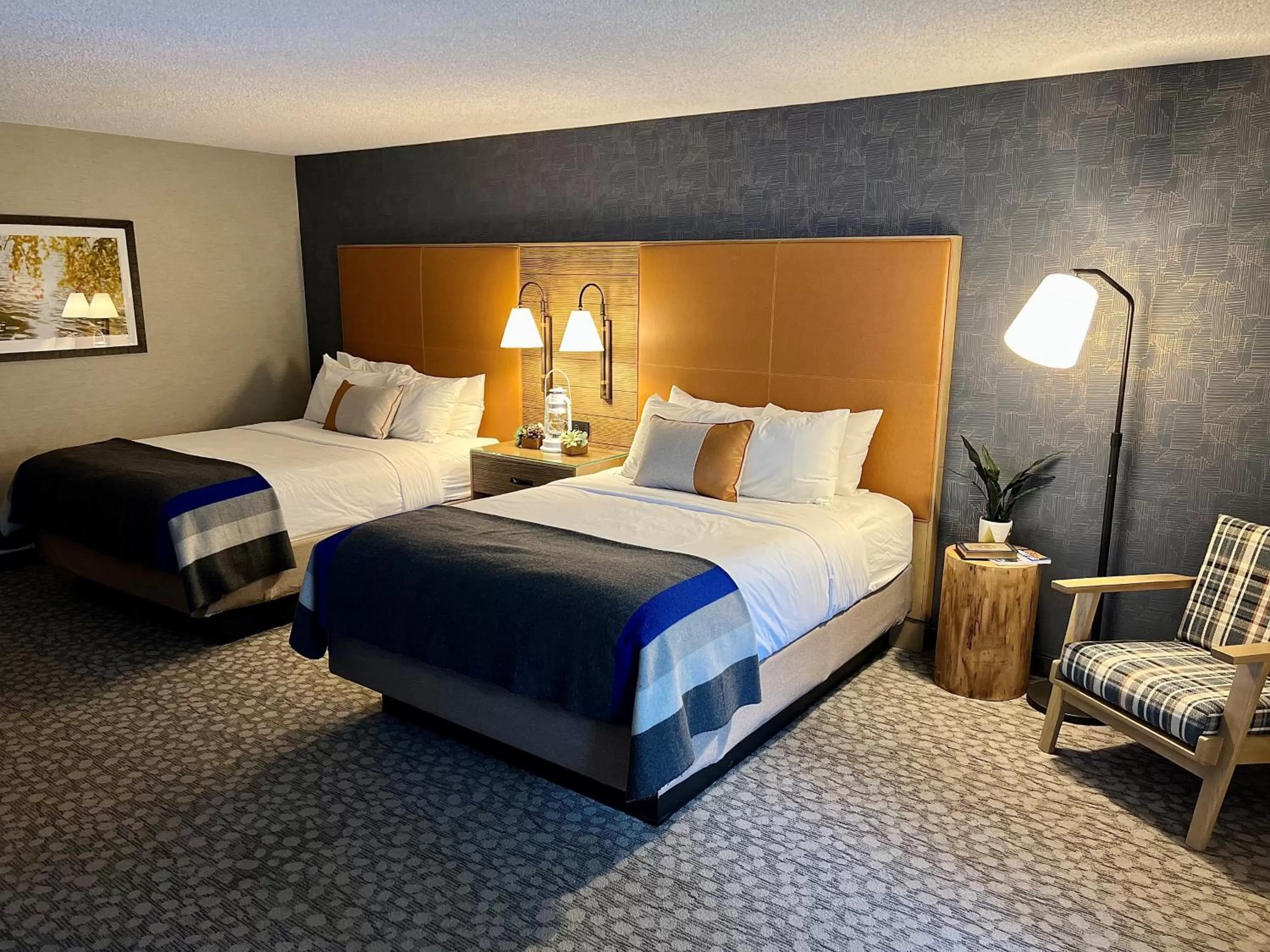 Bedroom, Bed in Riverhouse Lodge