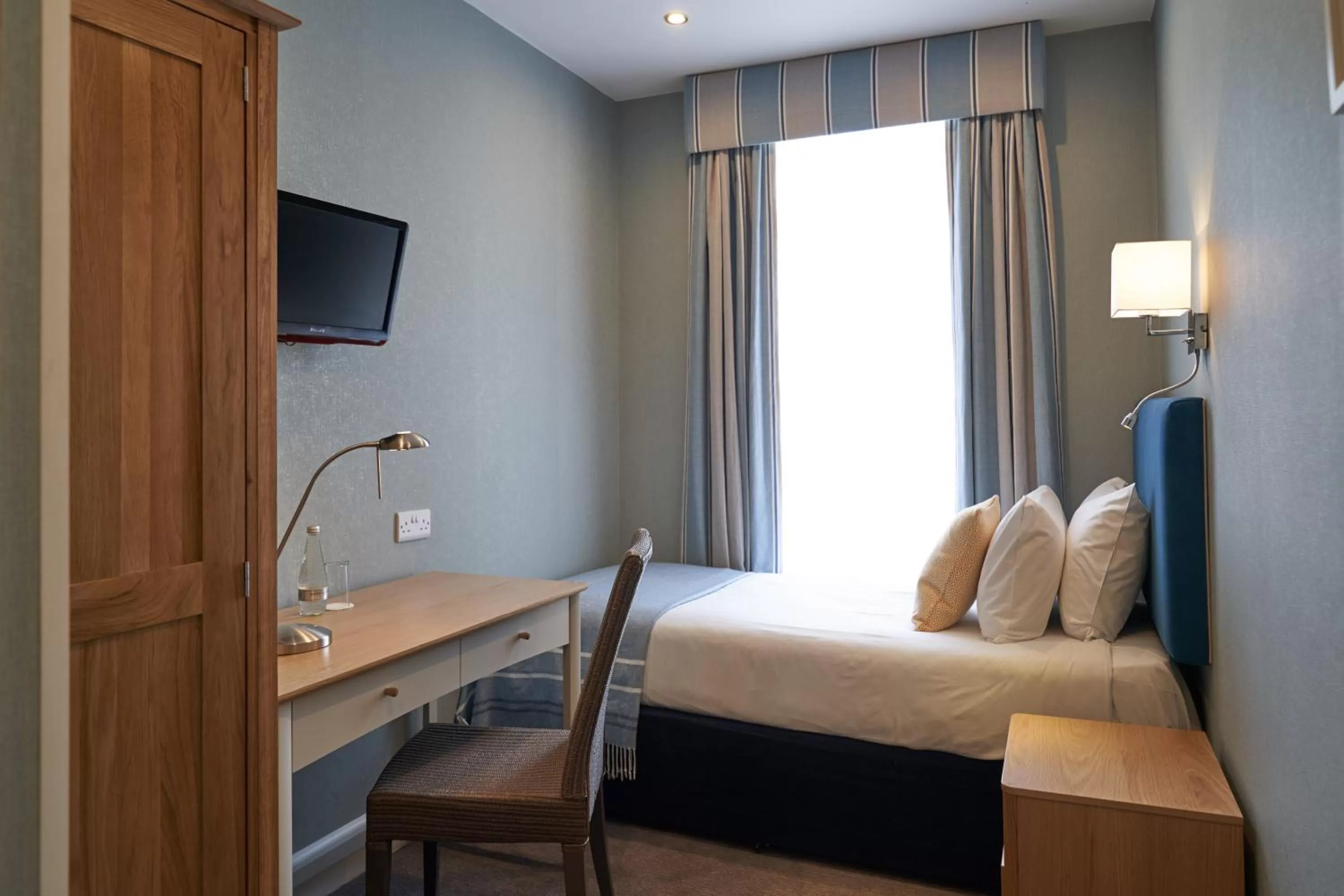 Photo of the whole room, Bed in Best Western Plus The Connaught Hotel and Spa