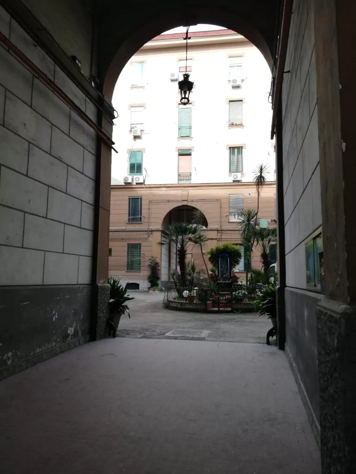 Inner courtyard view in Casa Theodor B&B